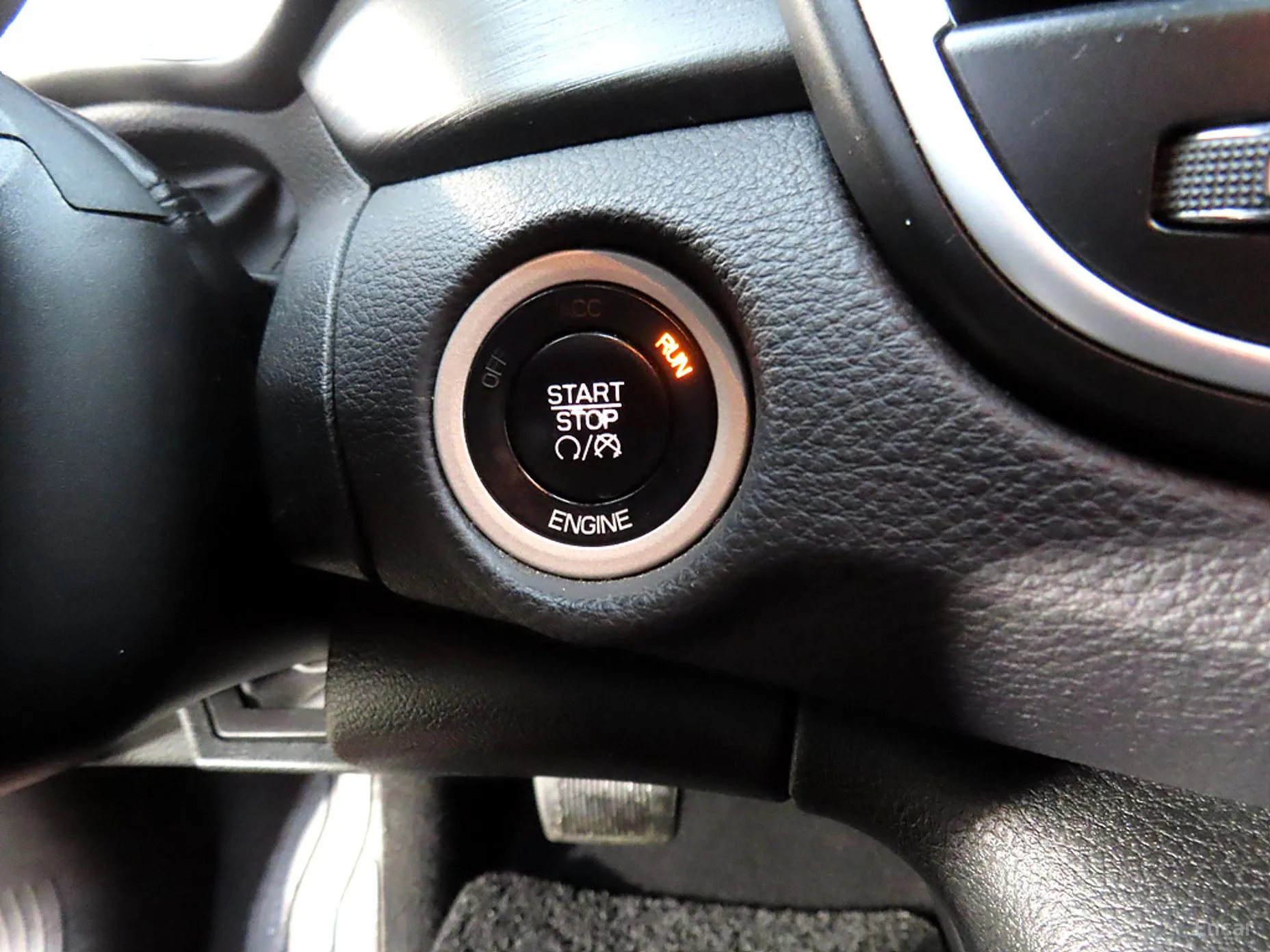 Chrysler 200 Second generation превью 15