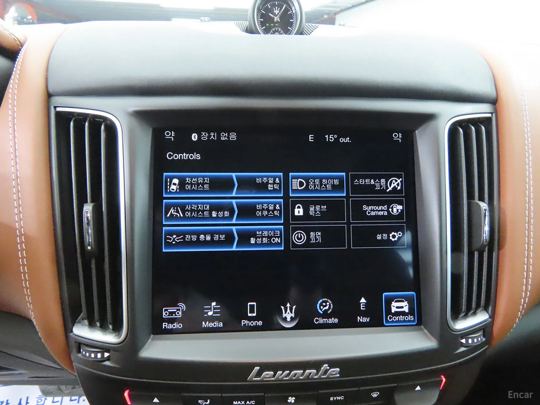 Maserati Levante превью 11