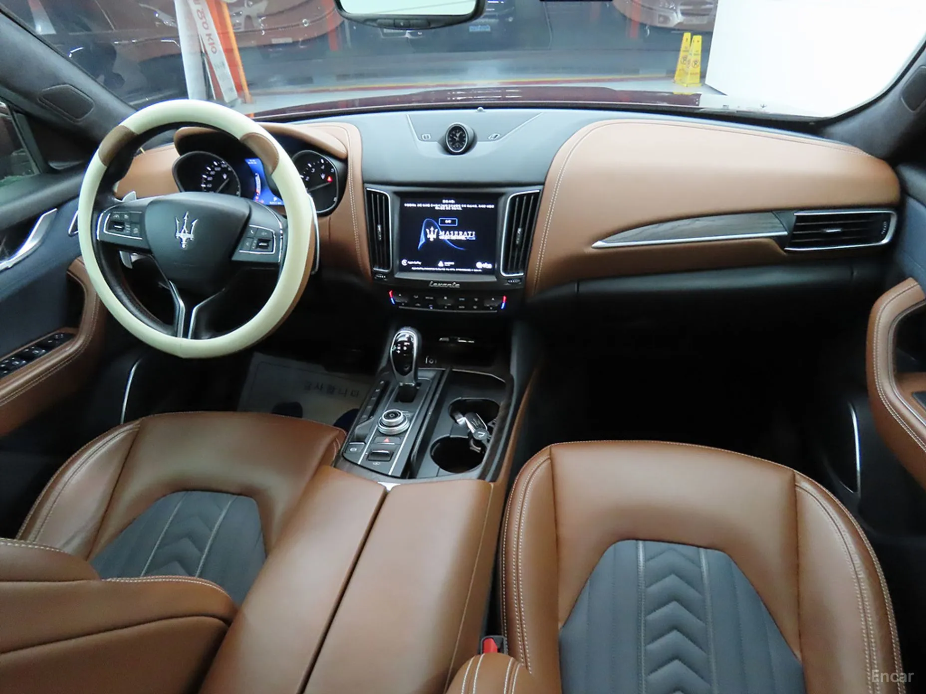 Maserati Levante превью 5
