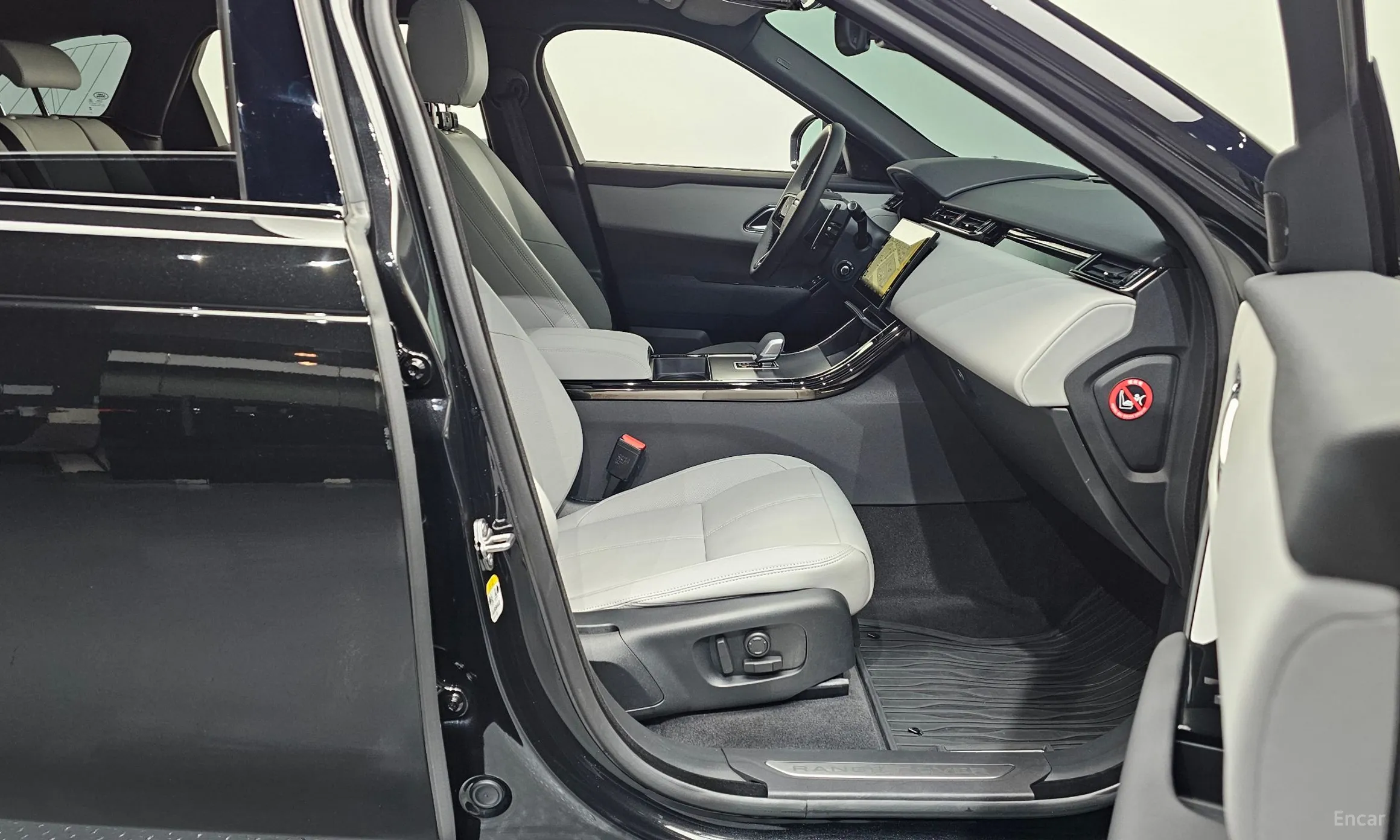 Land Rover Range Rover Bella превью 3