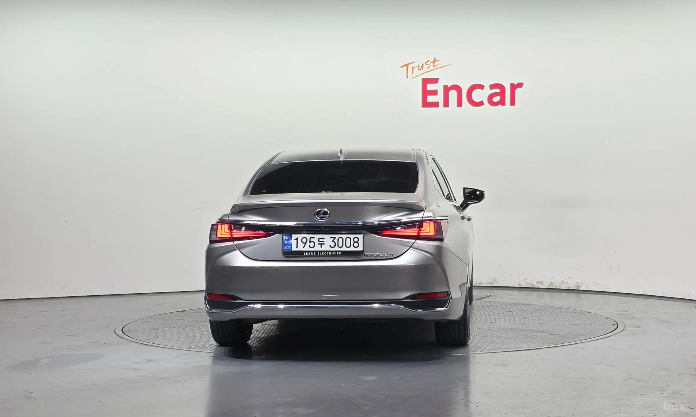 Lexus ES300h 7th Generation превью 4