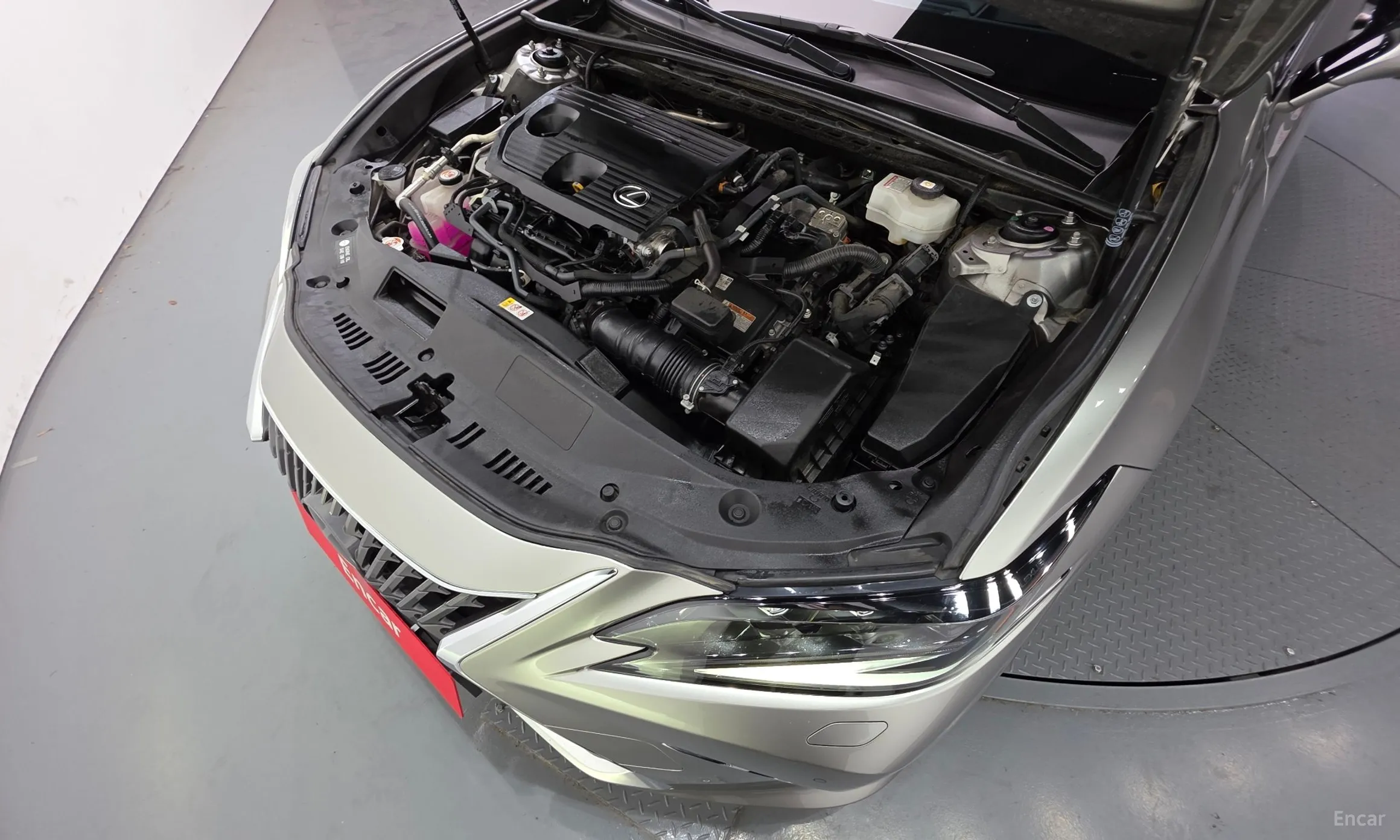 Lexus ES300h 7th Generation превью 6