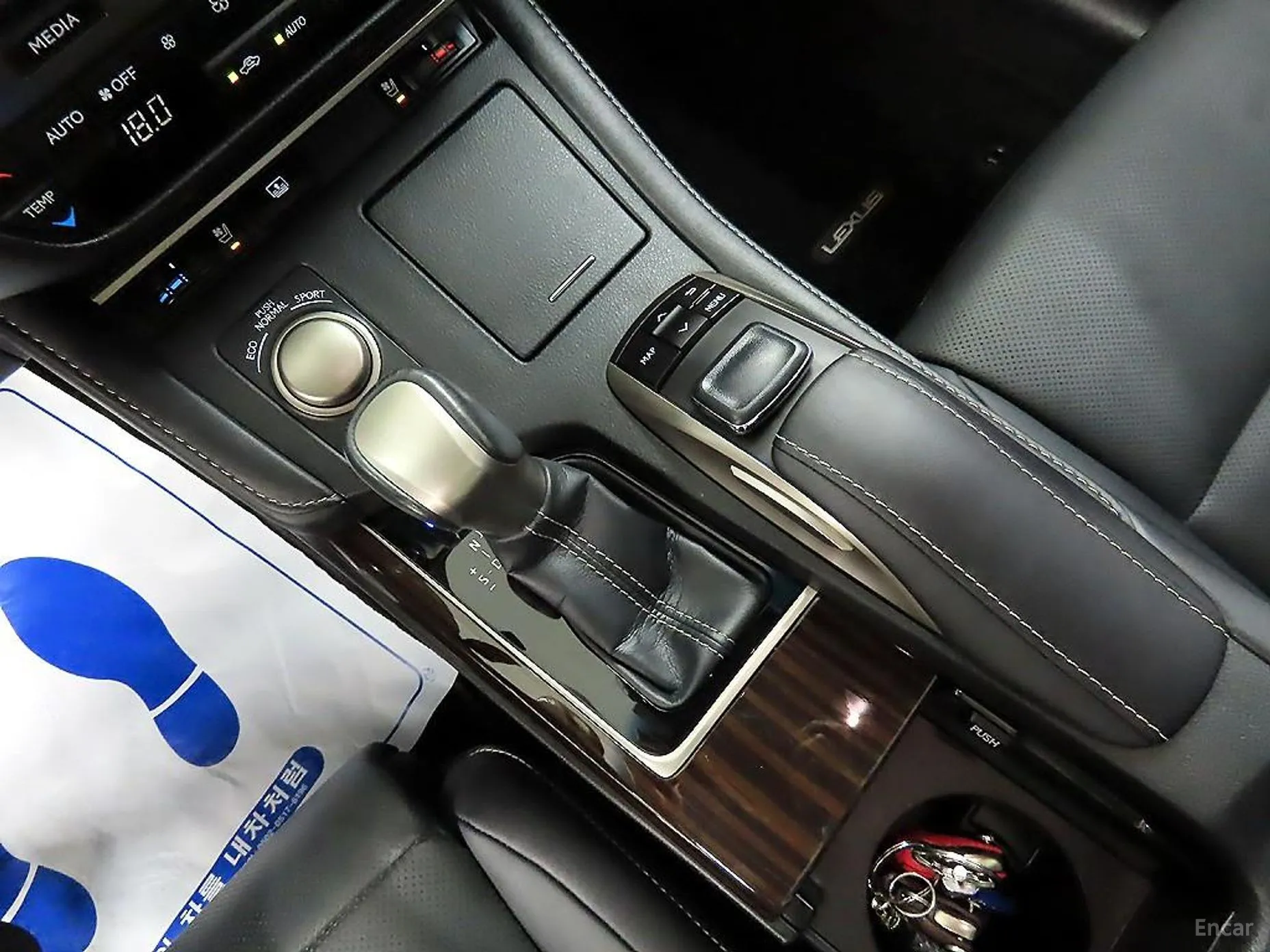Lexus New ES300h превью 12