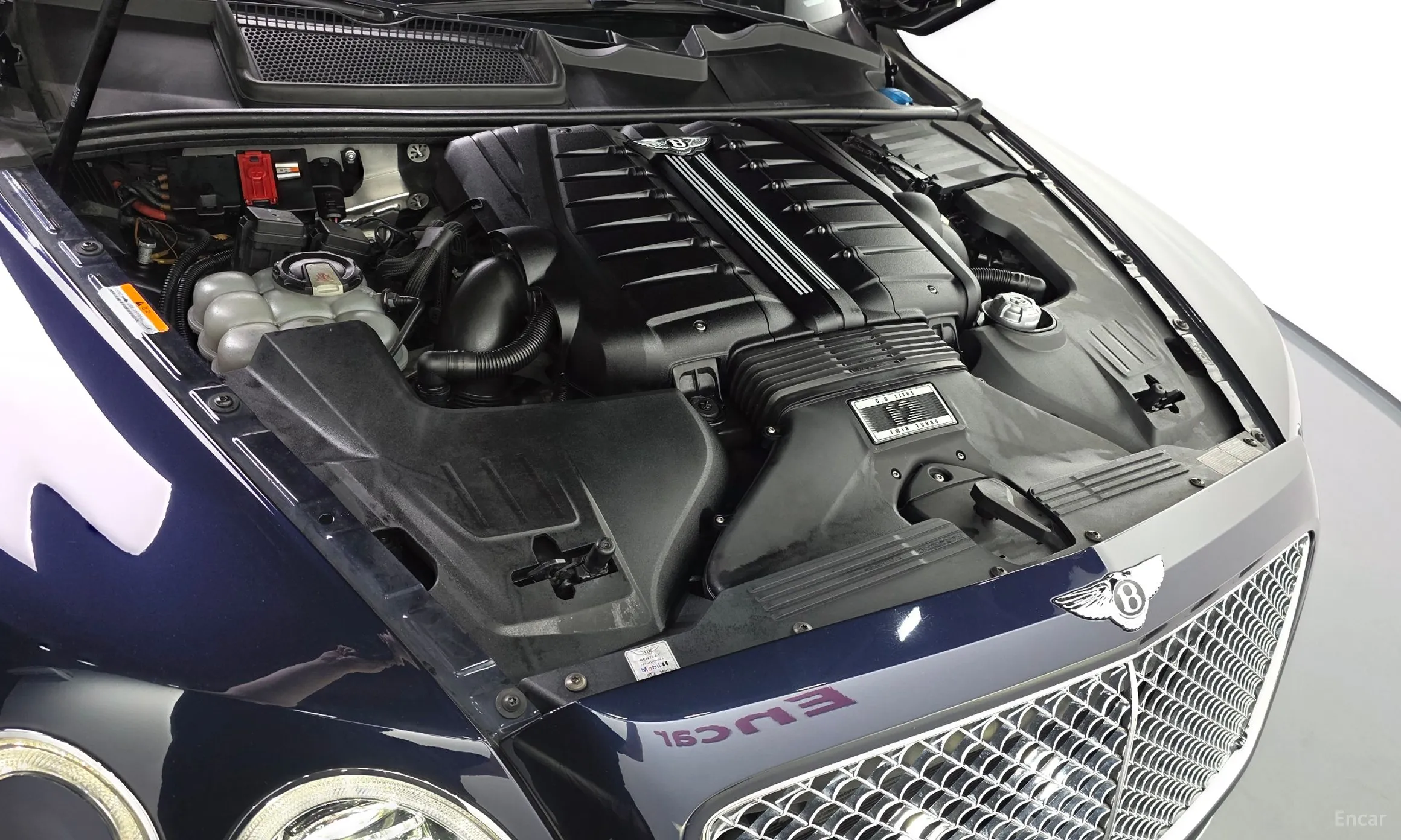 Bentley Bentayga превью 6