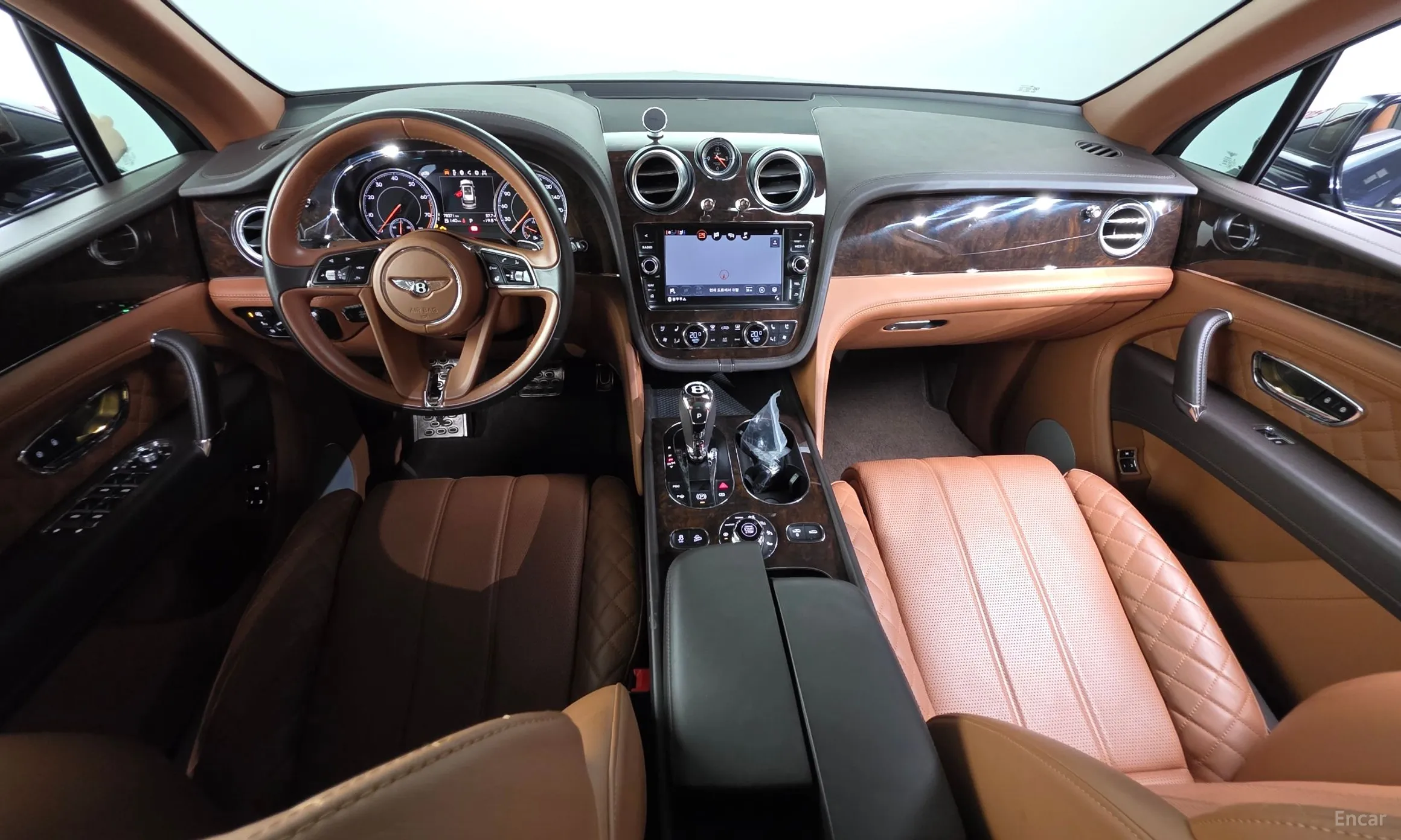 Bentley Bentayga превью 7