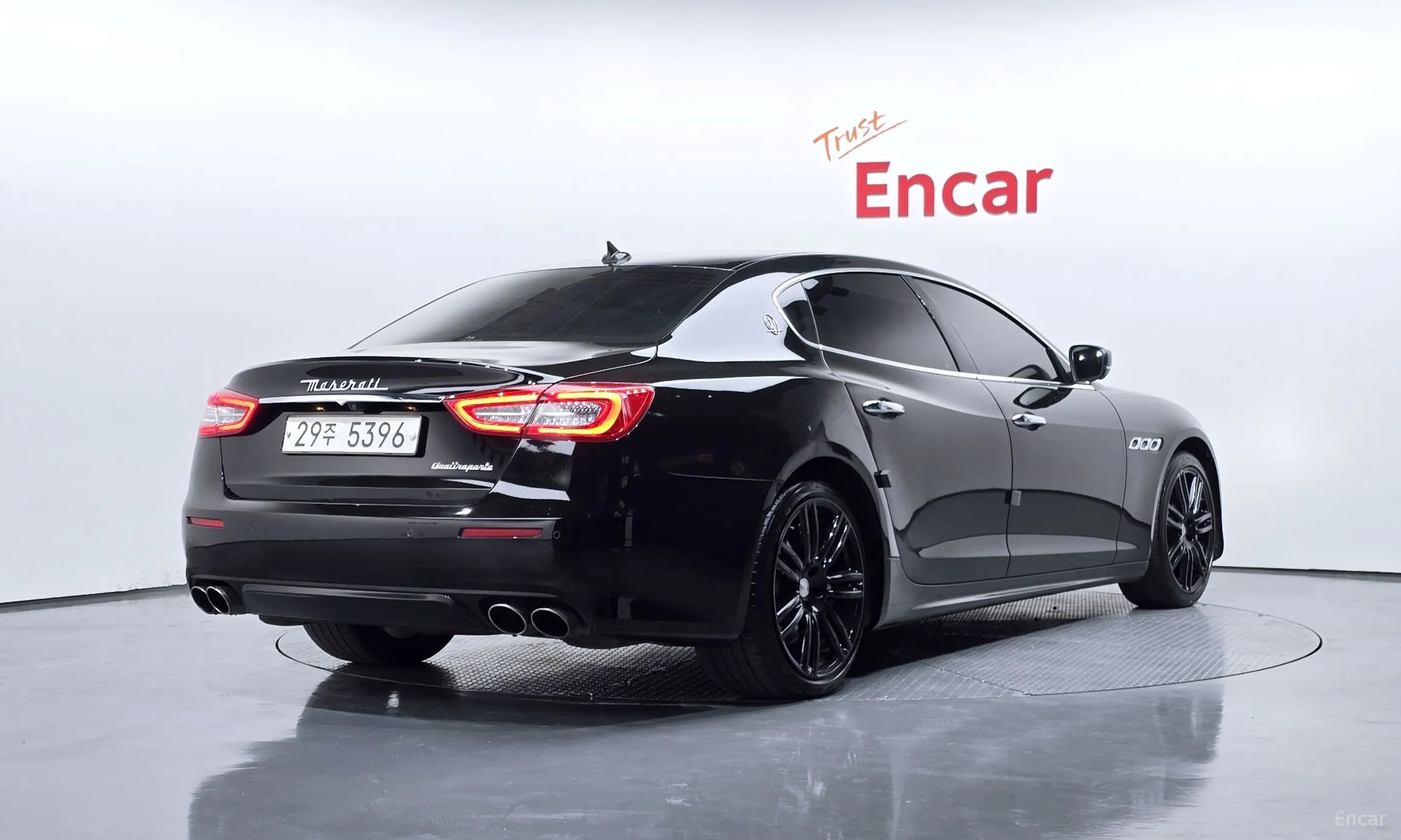 Maserati Quattroporte превью 2
