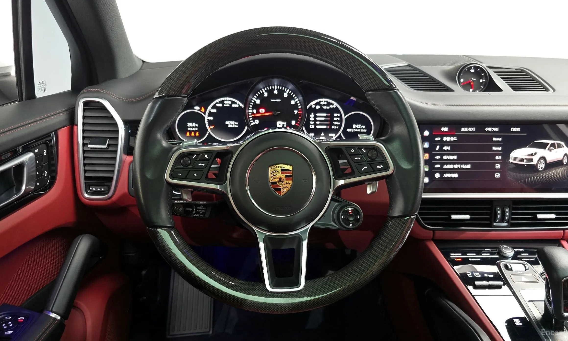 Porsche Cayenne (PO536) превью 13