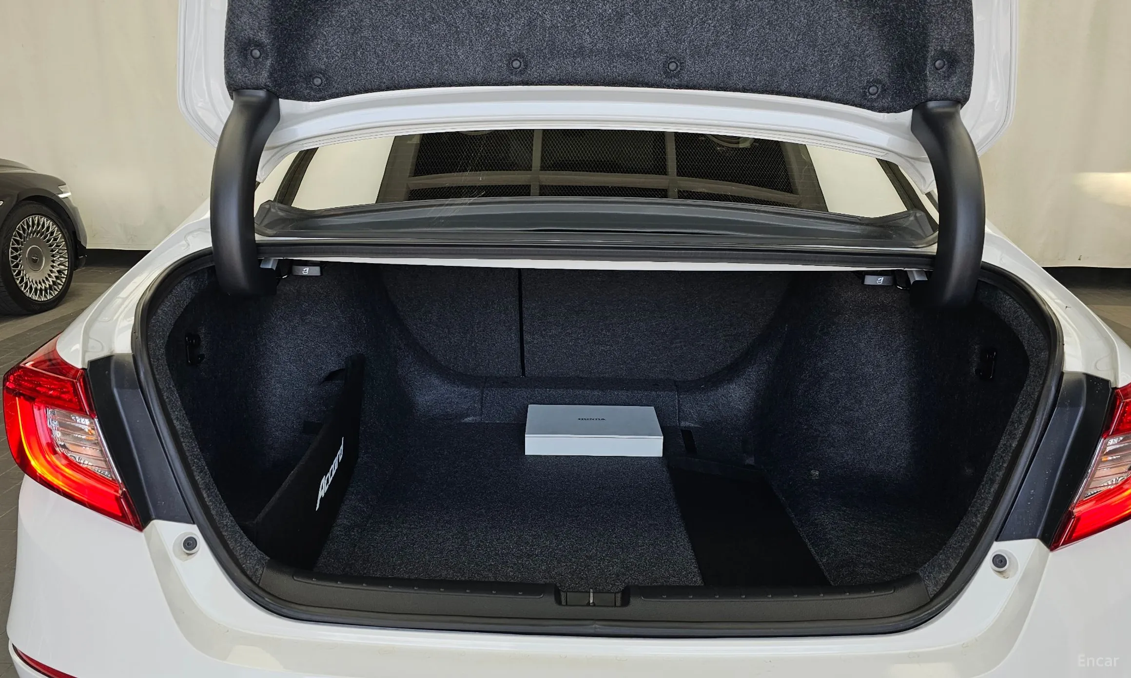 Honda Accord 10th Generation превью 20