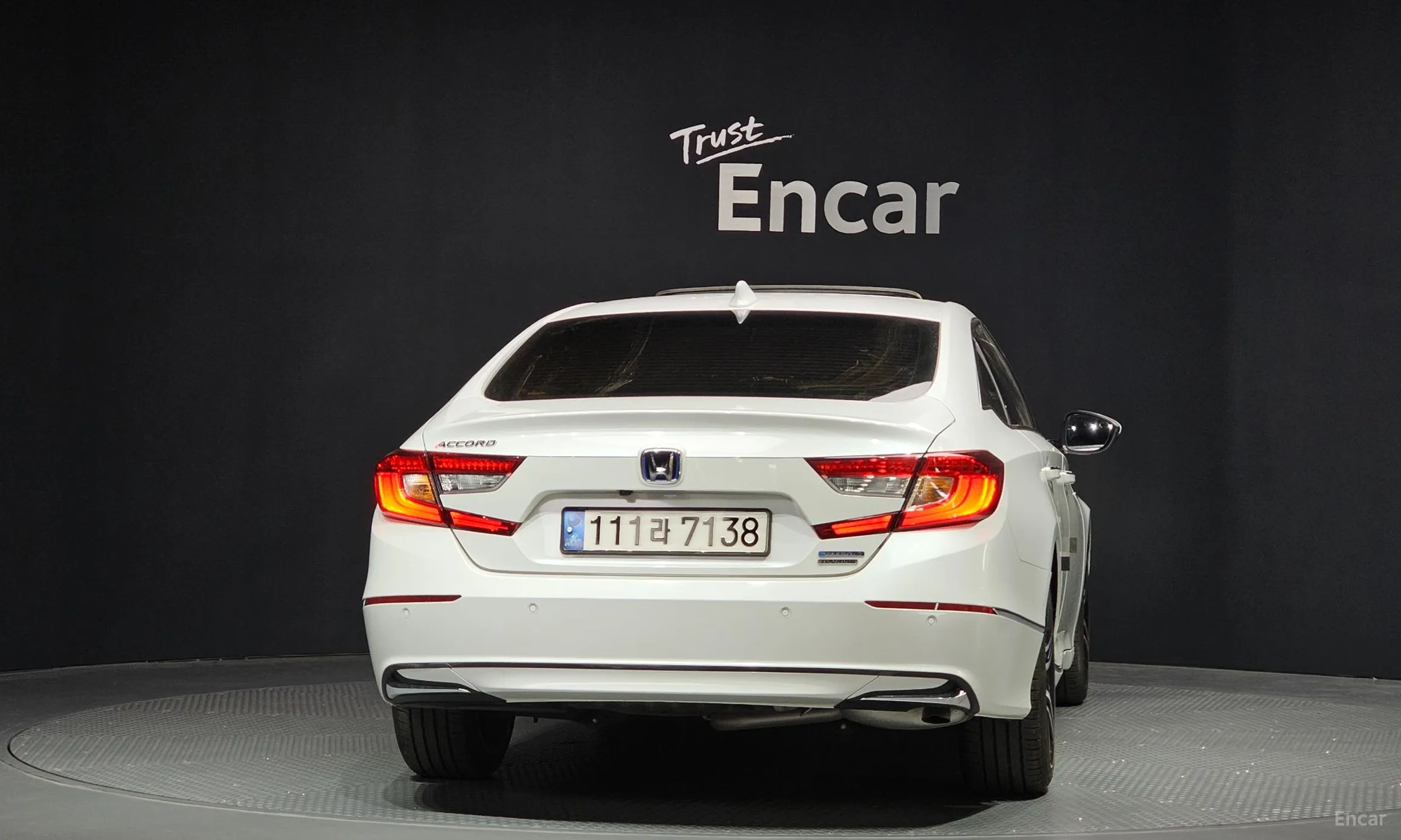 Honda Accord 10th Generation превью 4