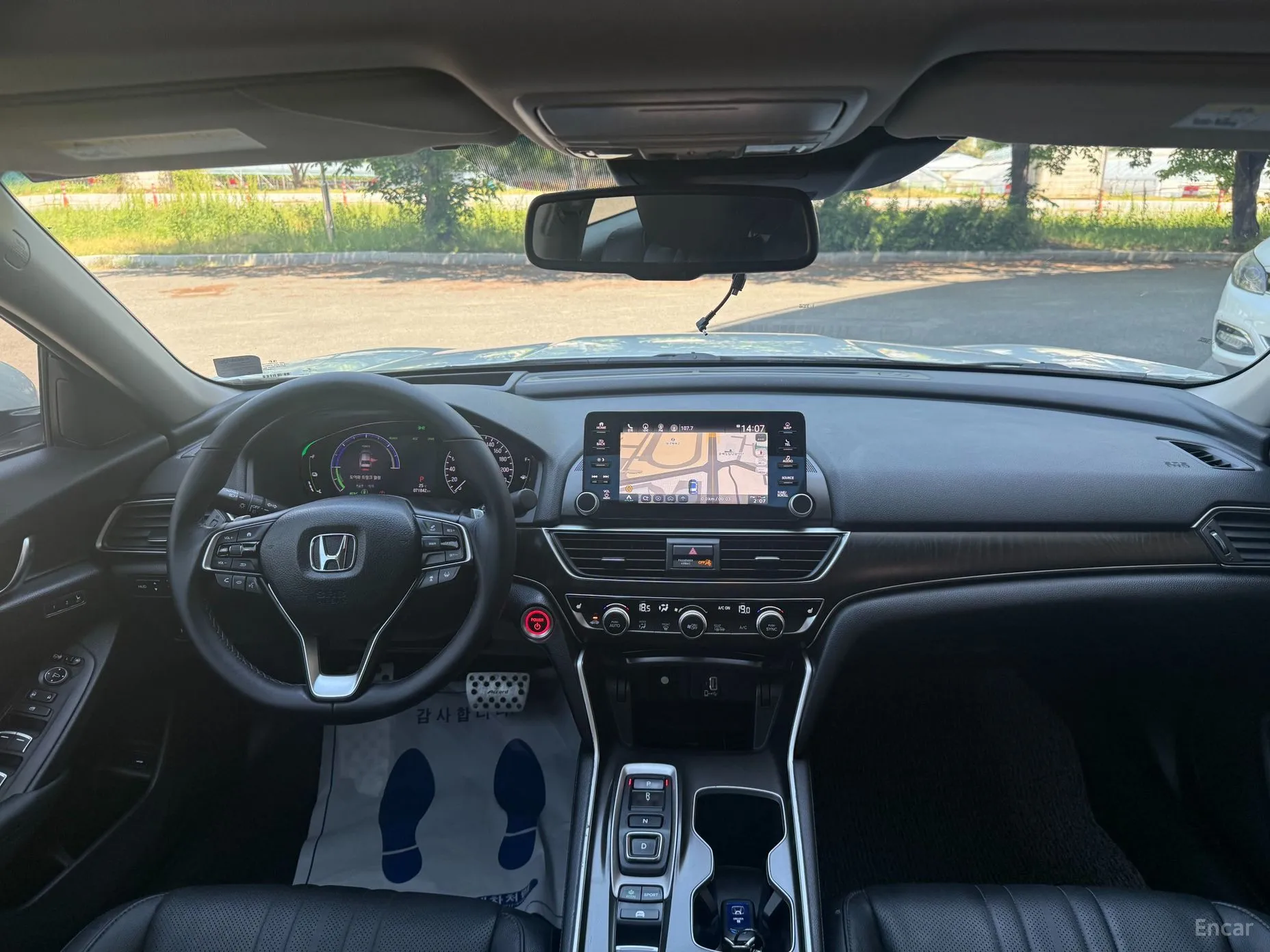 Honda Accord 10th Generation превью 15