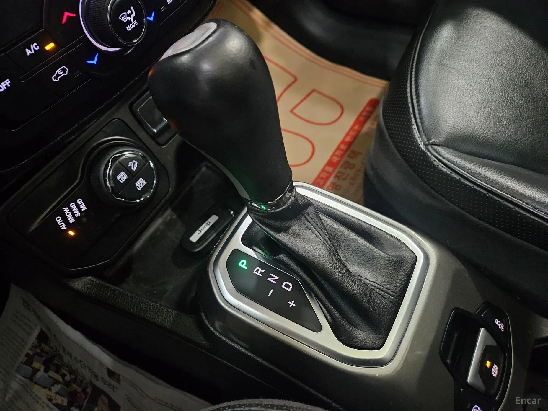 Jeep Renegade превью 10