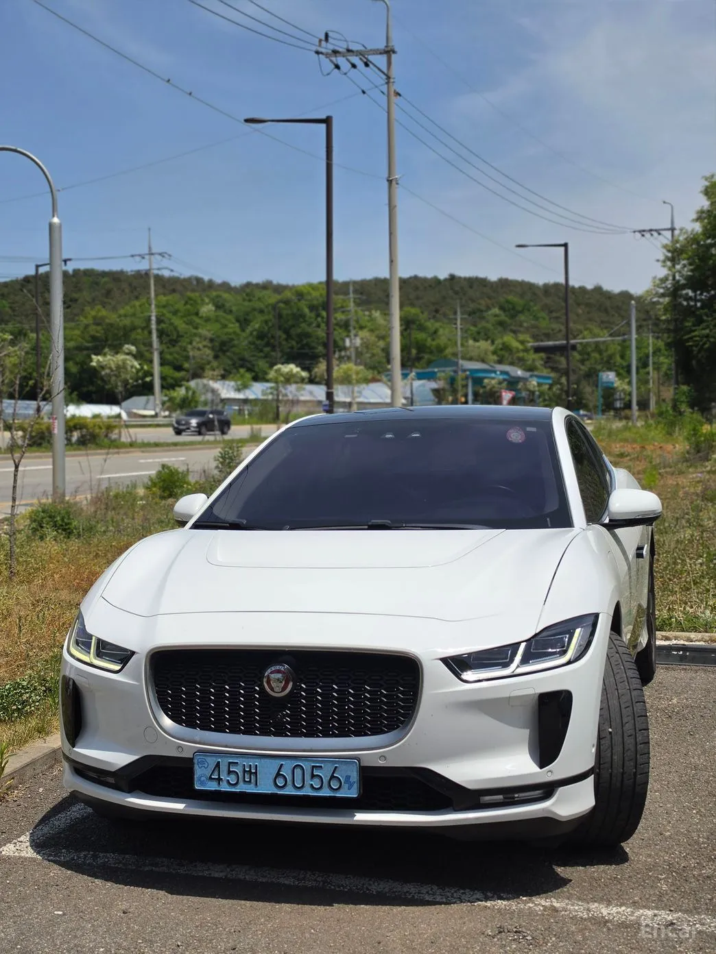 Jaguar I-PACE