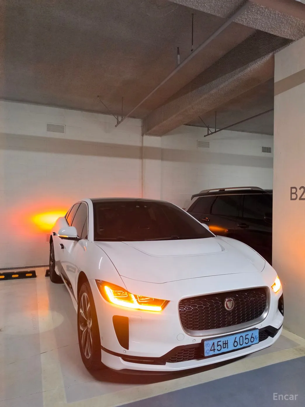 Jaguar I-PACE превью 5