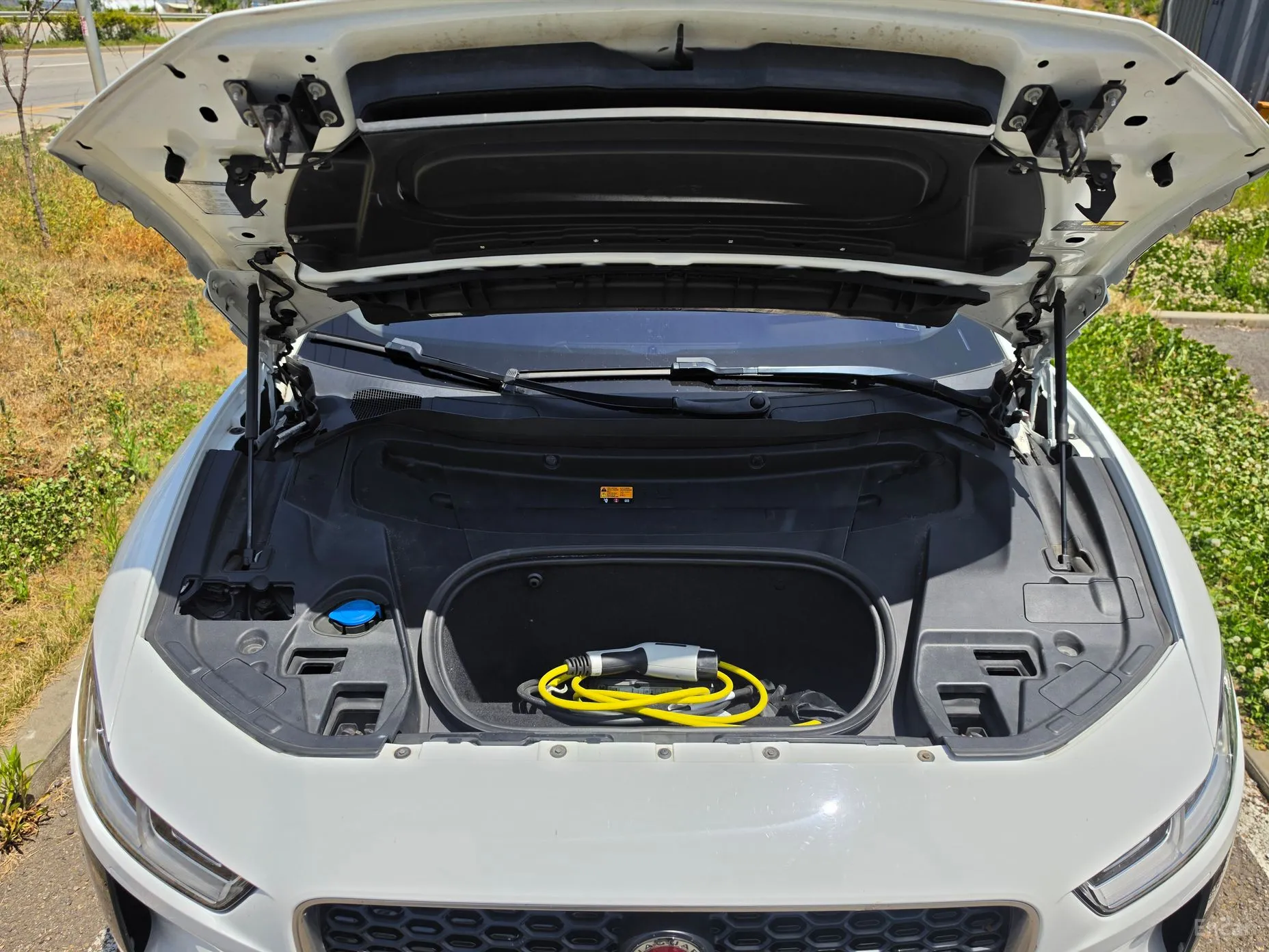 Jaguar I-PACE превью 6