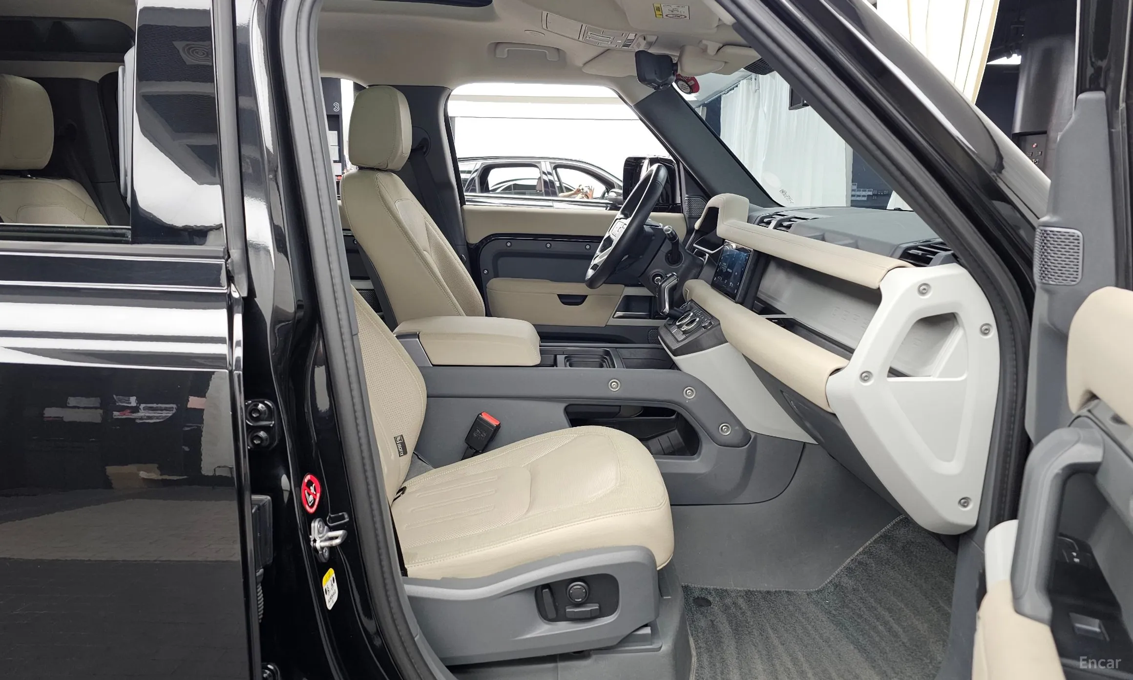 Land Rover Defender (L663) превью 11