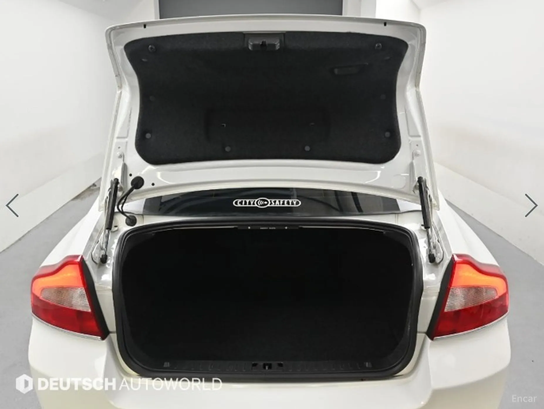 Volvo S80 превью 19
