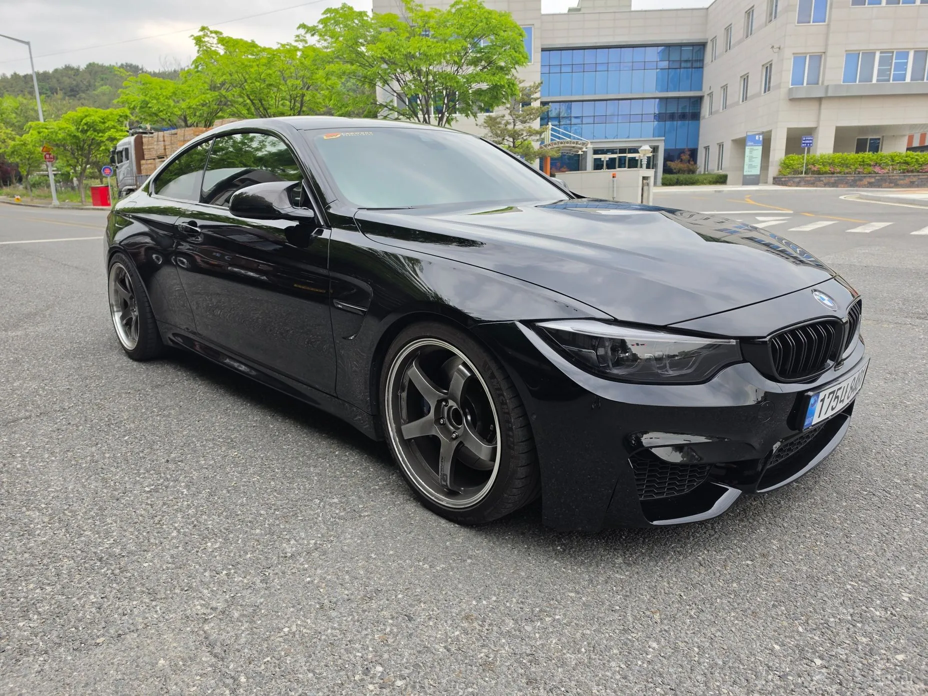 BMW M4 (F82) превью 8