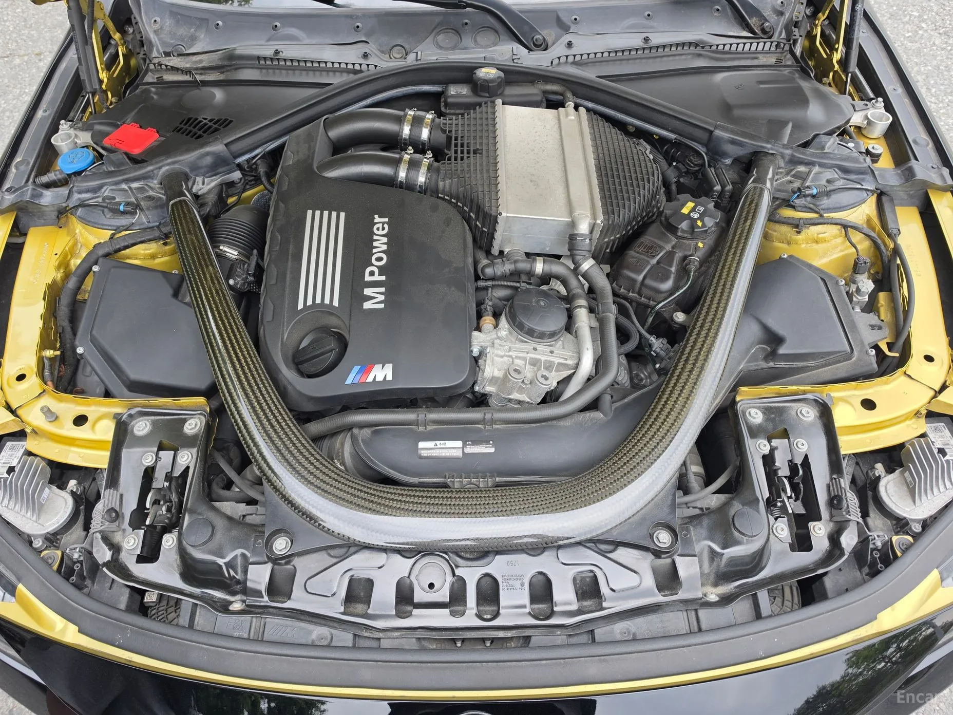 BMW M4 (F82) превью 9