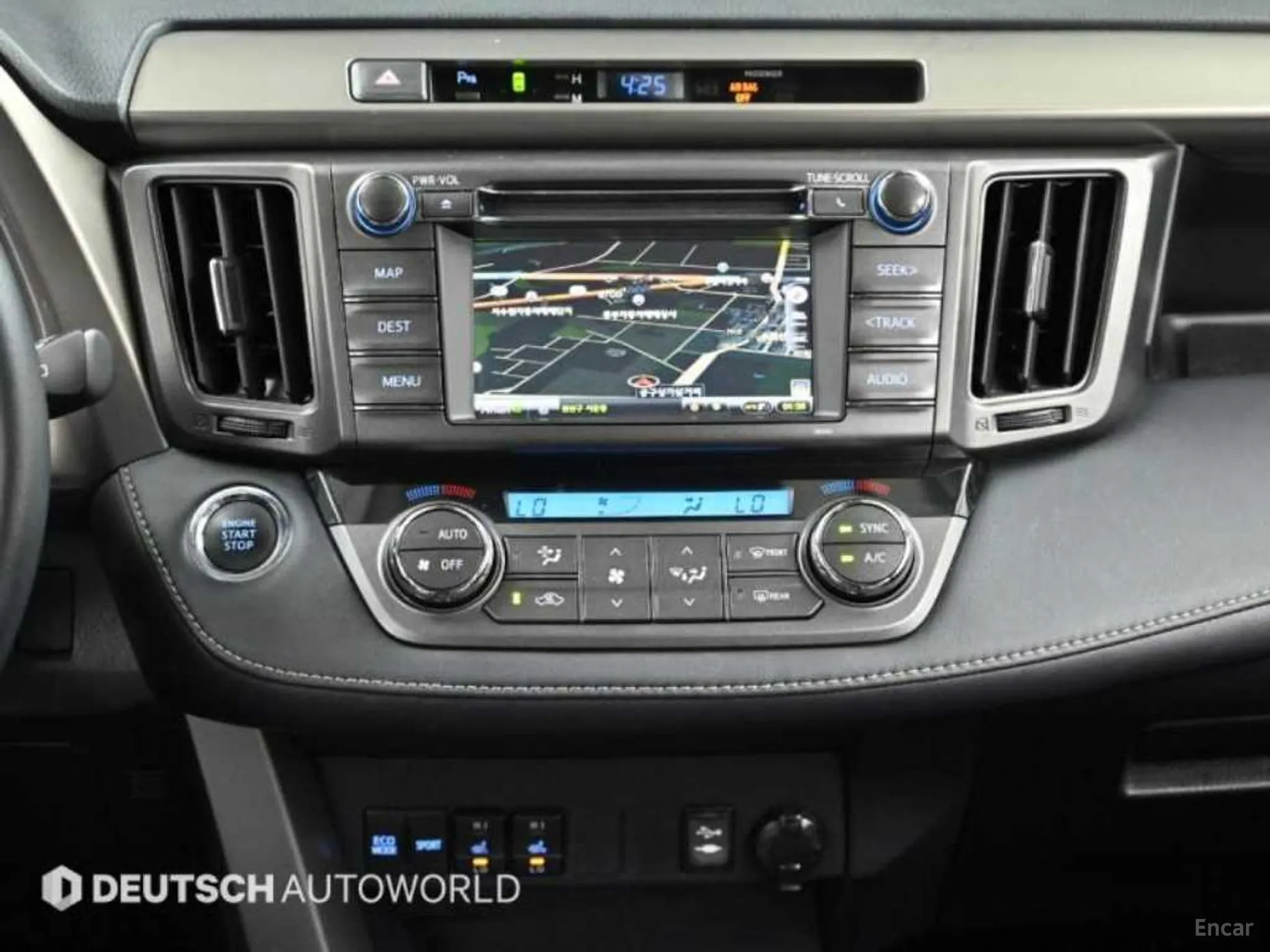 Toyota RAV4 превью 14