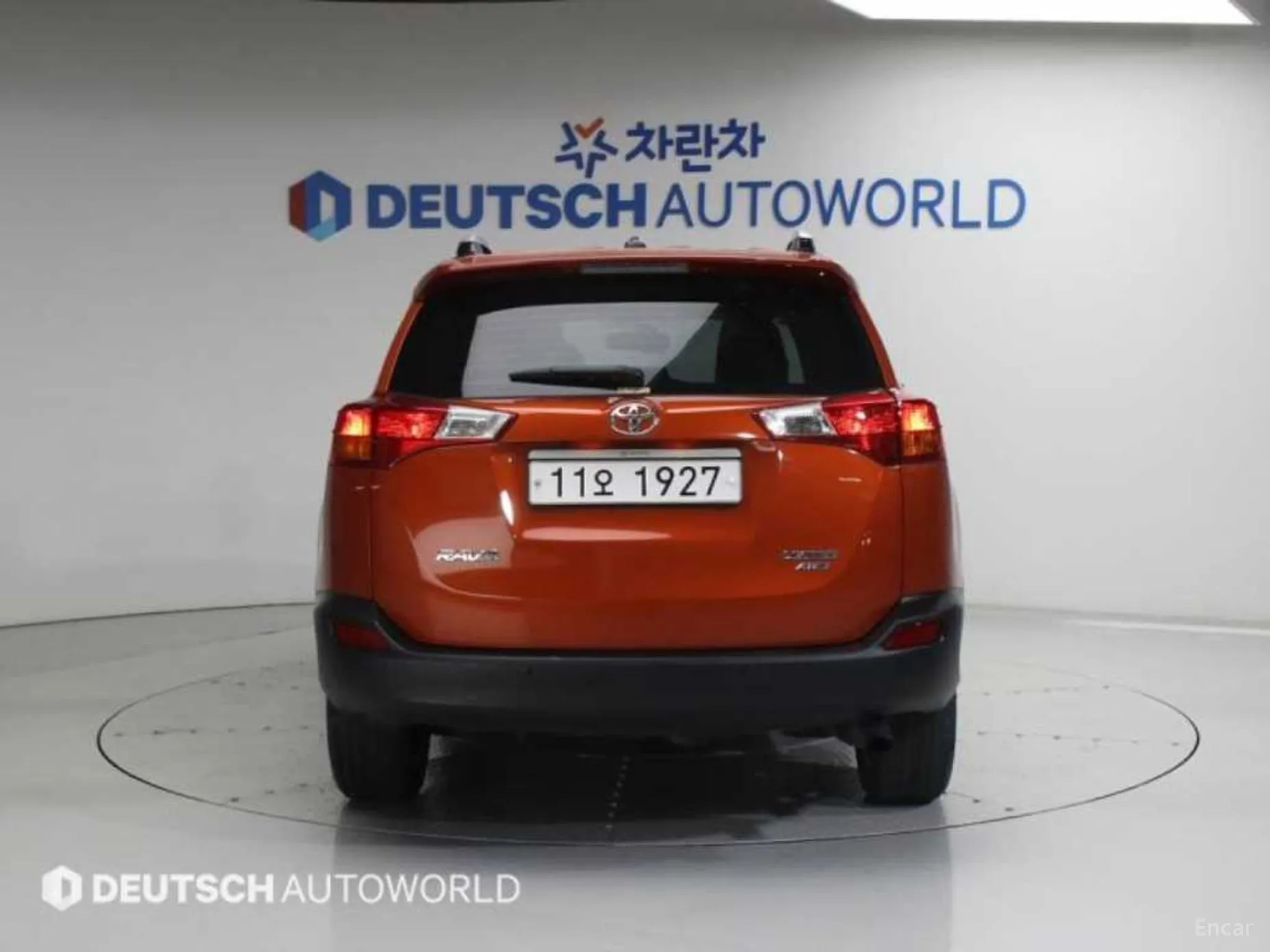 Toyota RAV4 превью 4