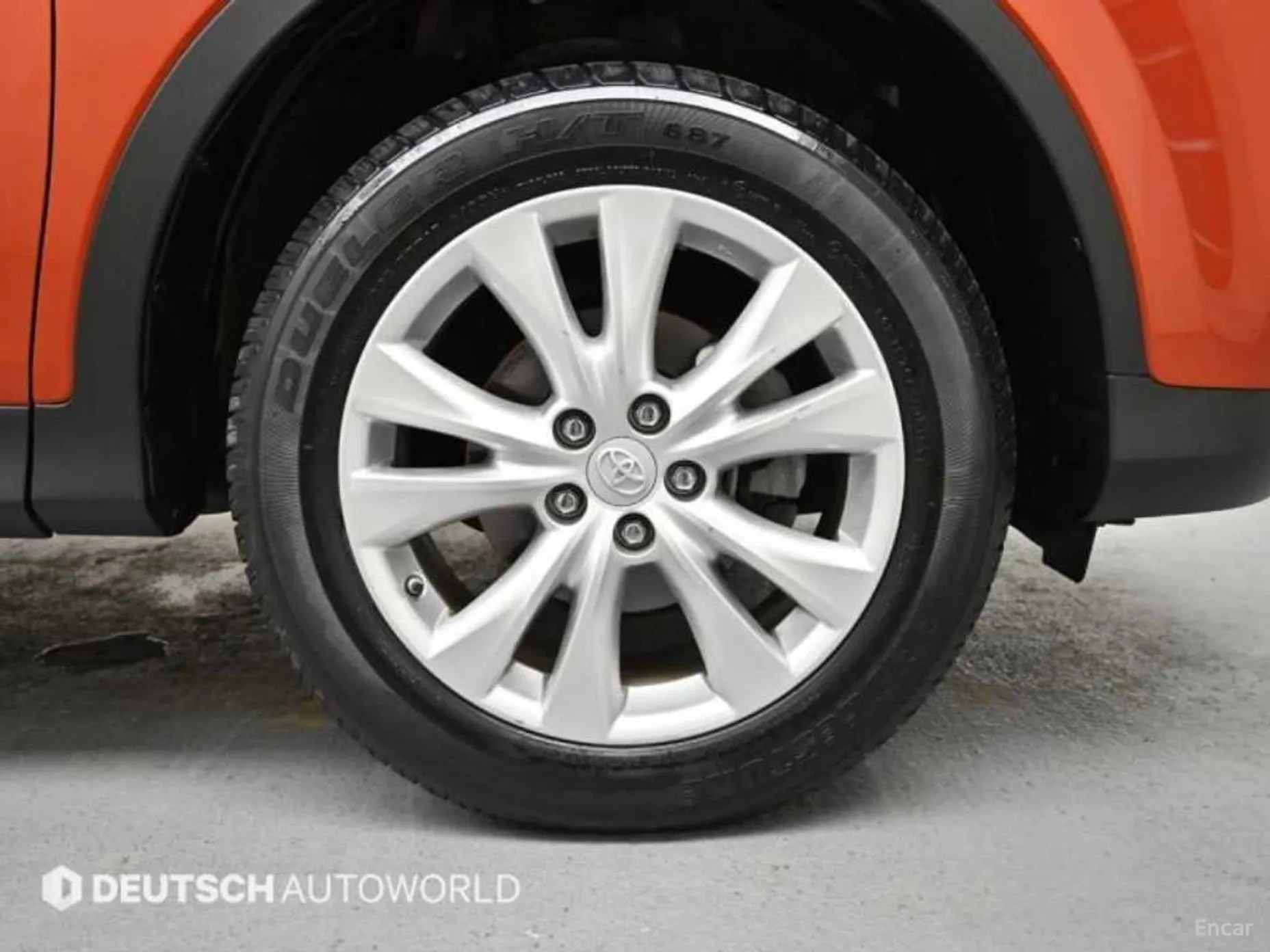 Toyota RAV4 превью 5