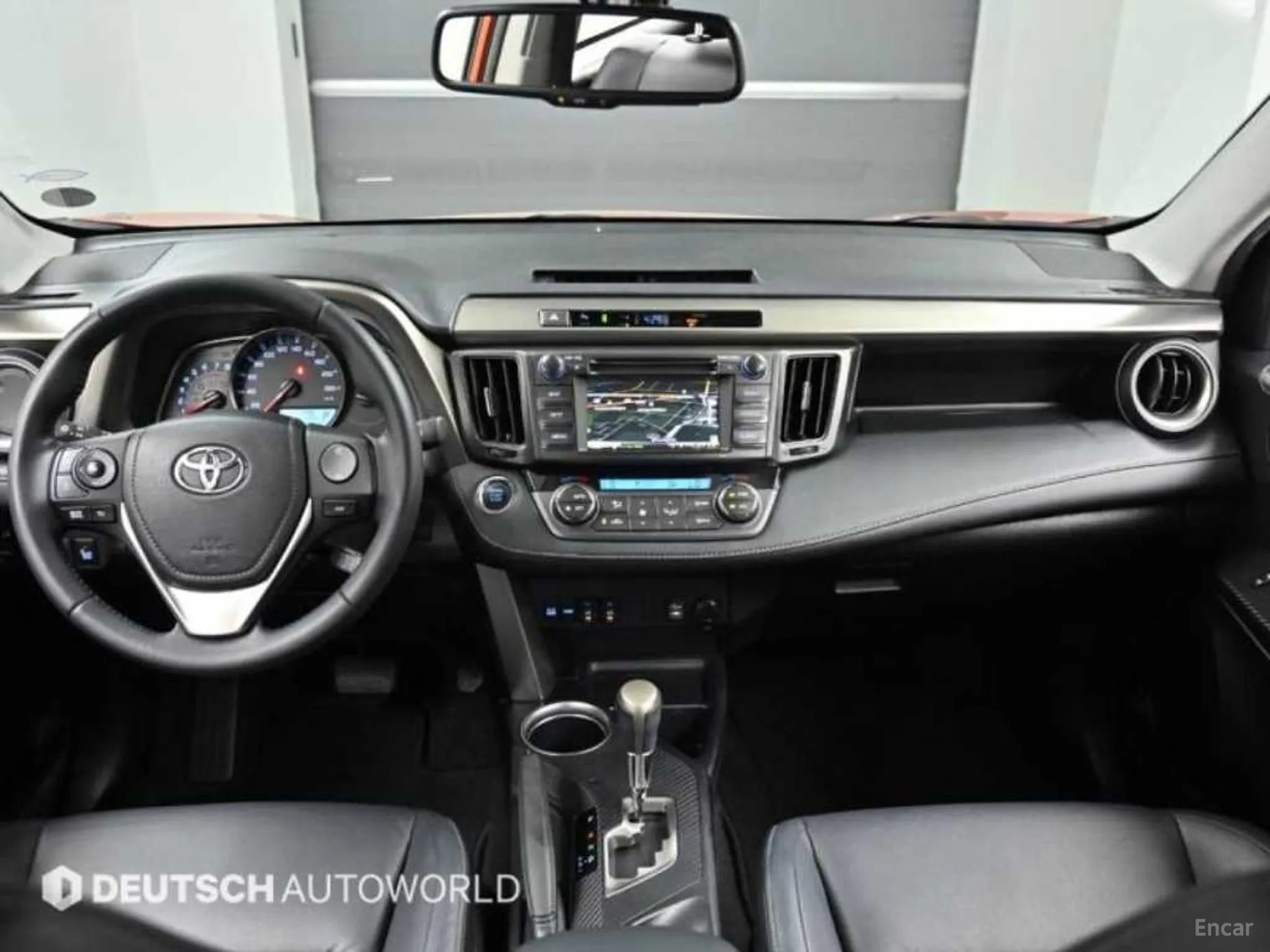 Toyota RAV4 превью 7