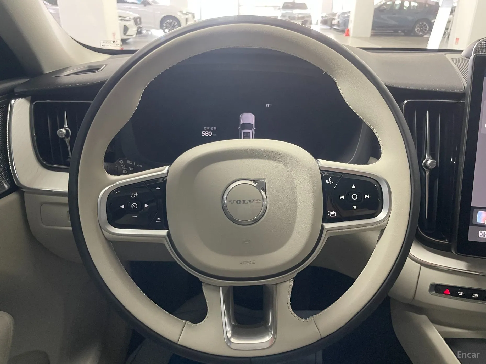 Volvo XC60 Gen 2 превью 16