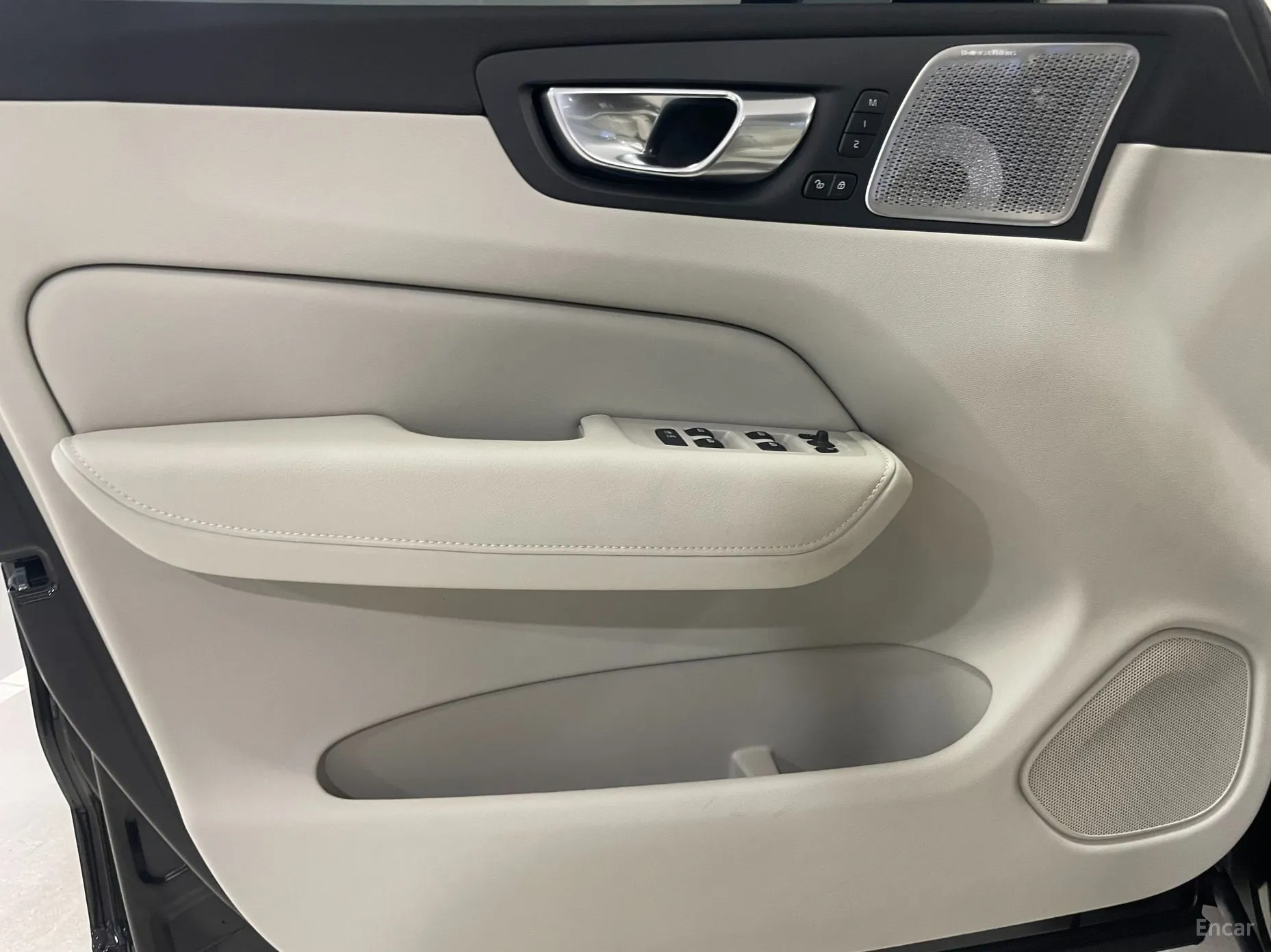 Volvo XC60 Gen 2 превью 17