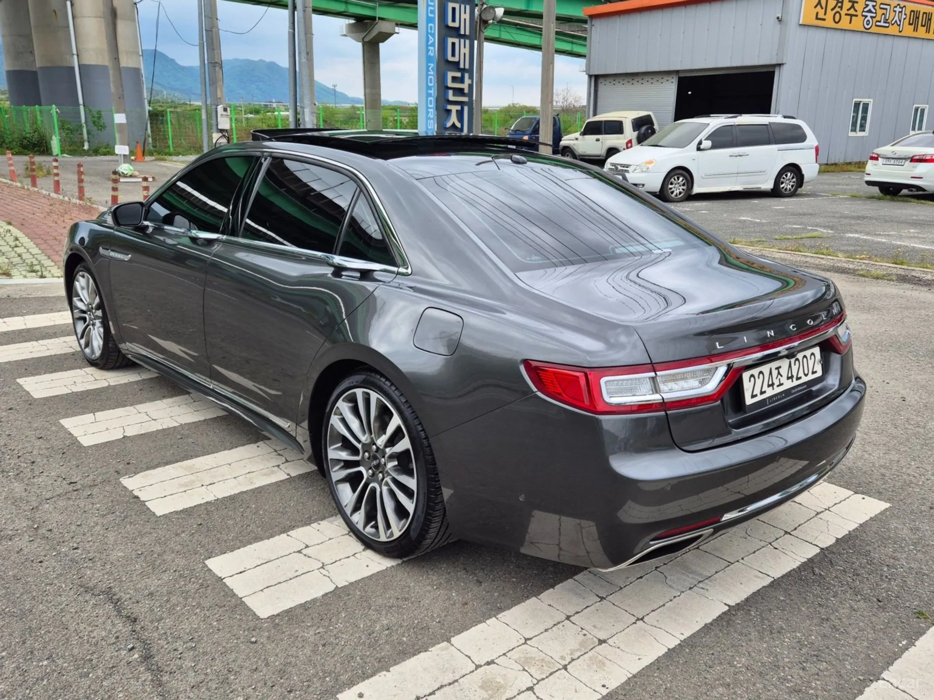 Lincoln Continental Gen 10