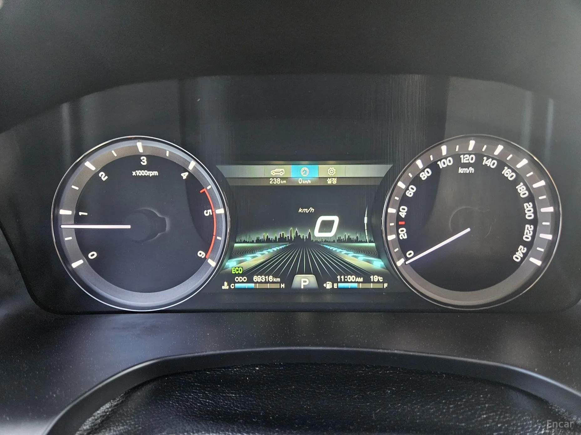 KG Mobility (SsangYong) Rexton Sports превью 10