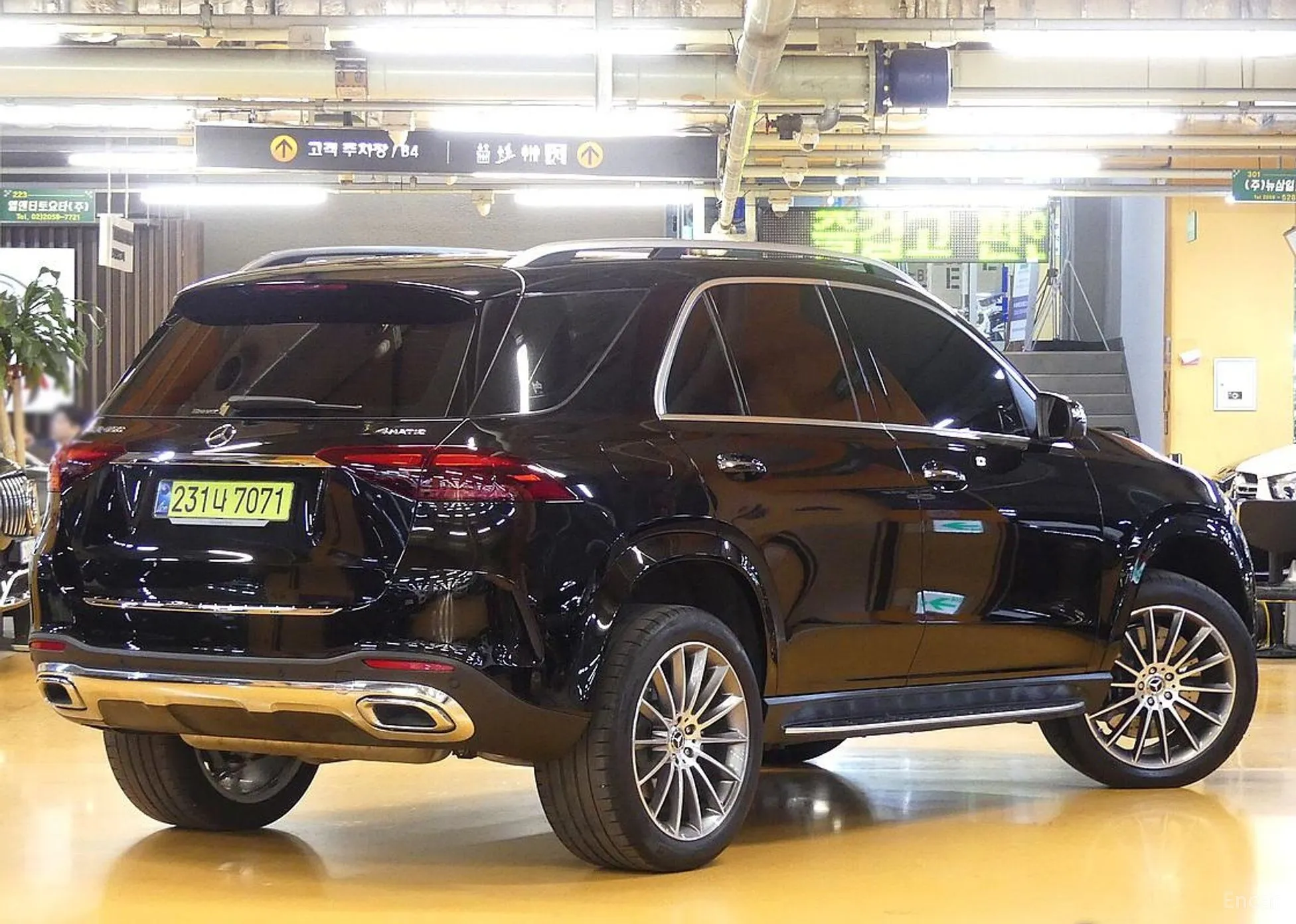 Mercedes Benz GLE-Class W167