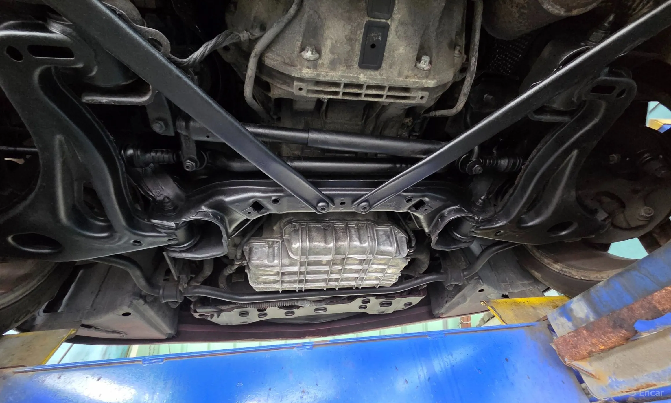 Chrysler Crossfire превью 16