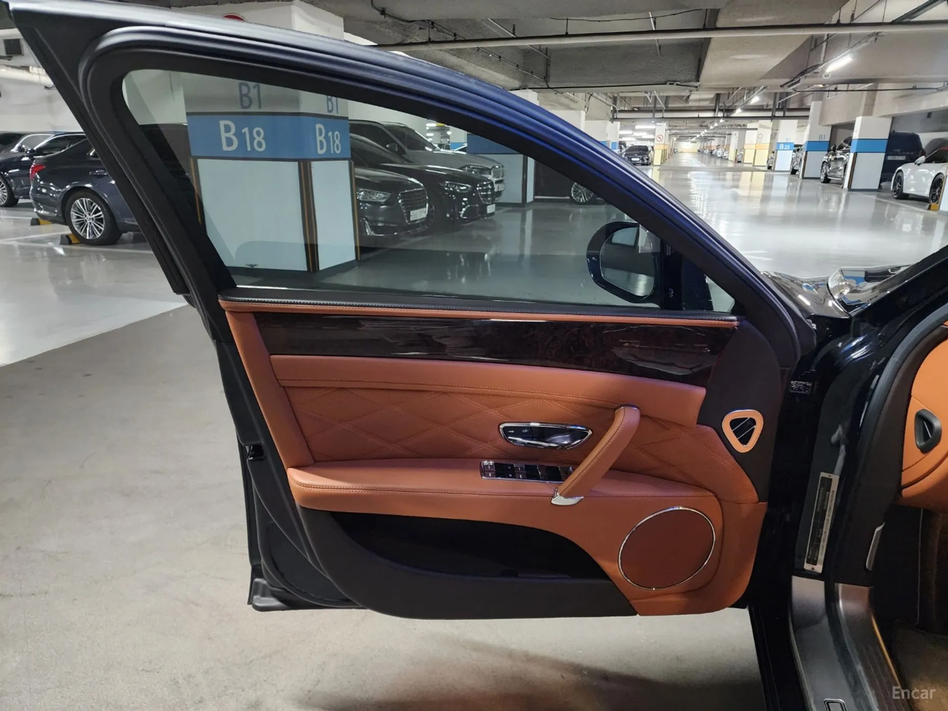 Bentley Flying Spur 2nd Generation превью 16