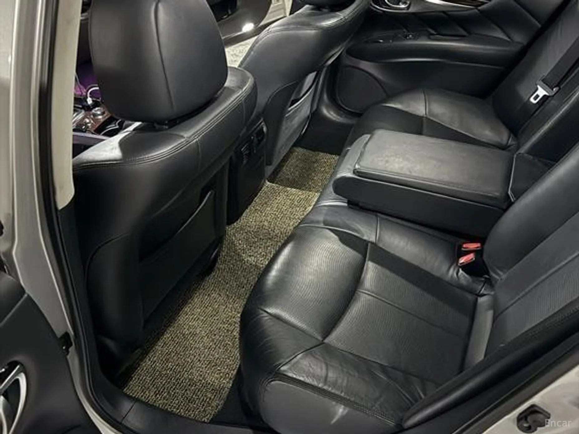 Infiniti M37 превью 15