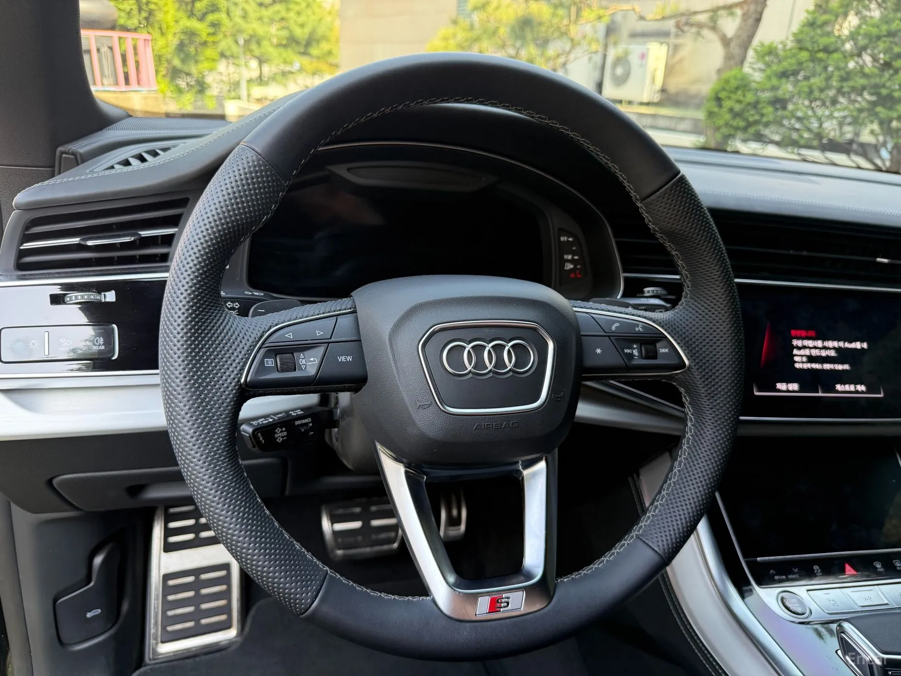 Audi Q8 (4M) превью 9