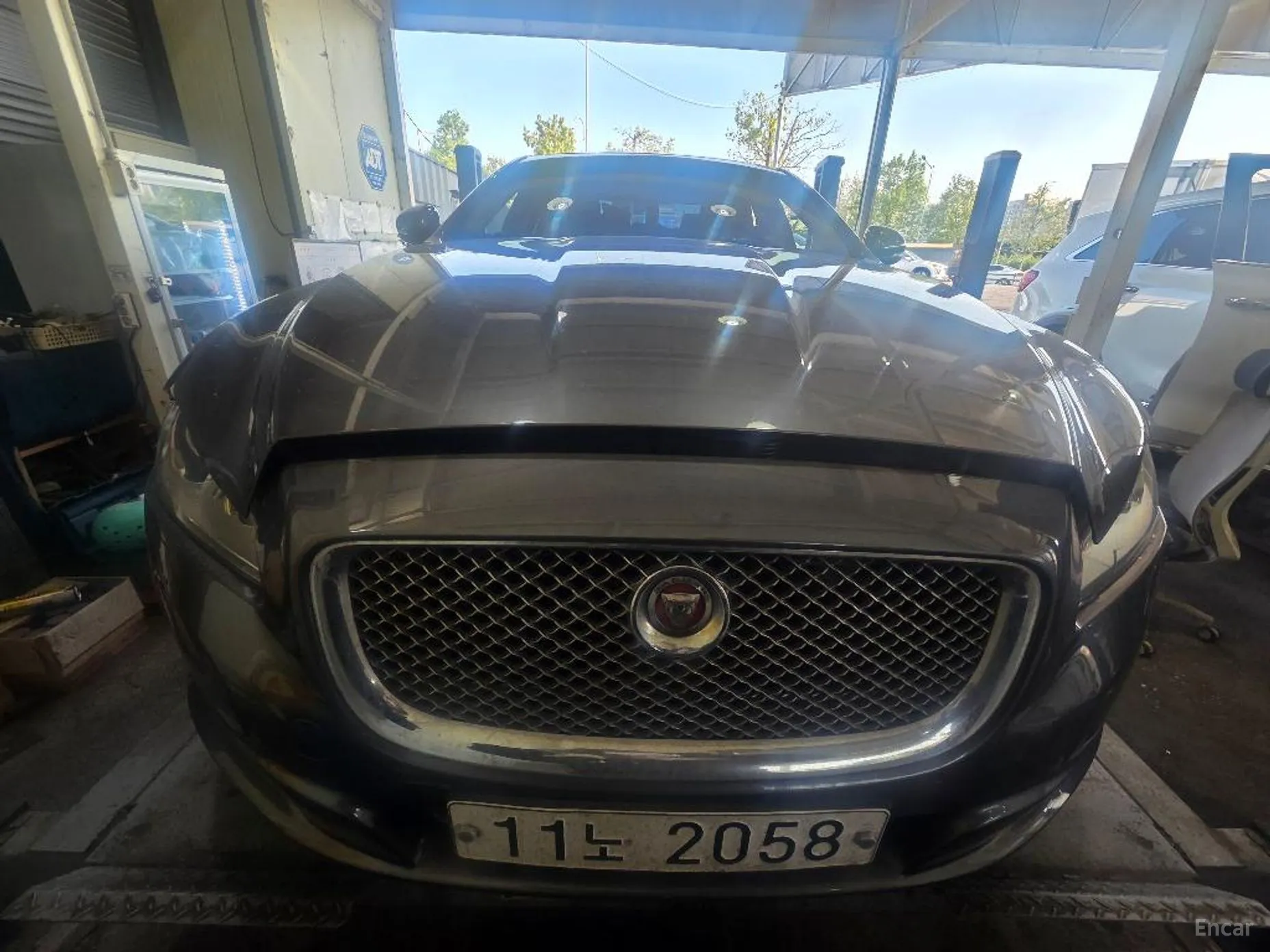 Jaguar All New XJ