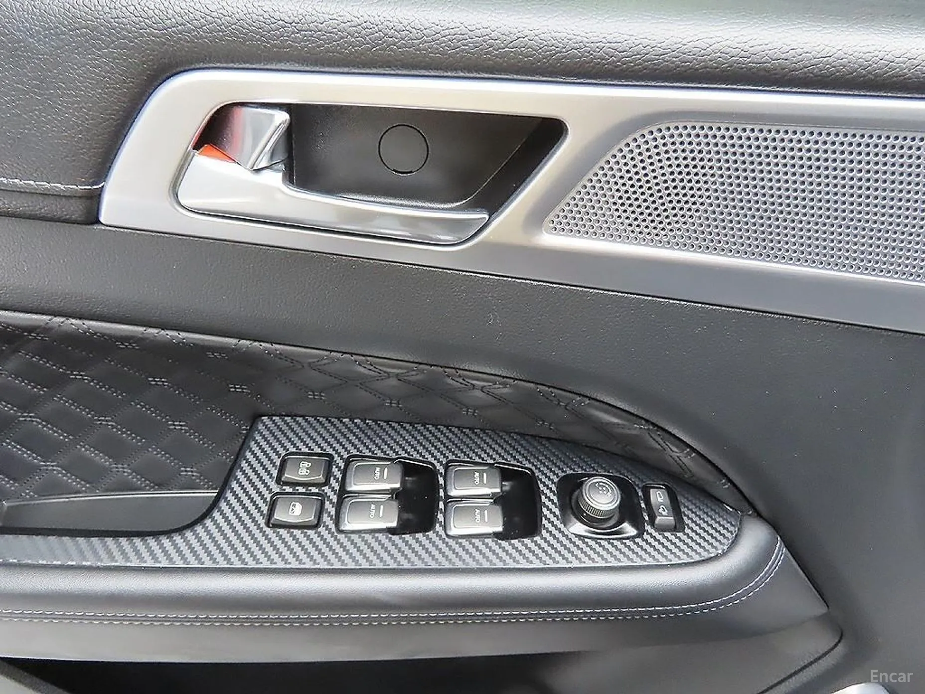 KG Mobility (SsangYong) Rexton превью 17
