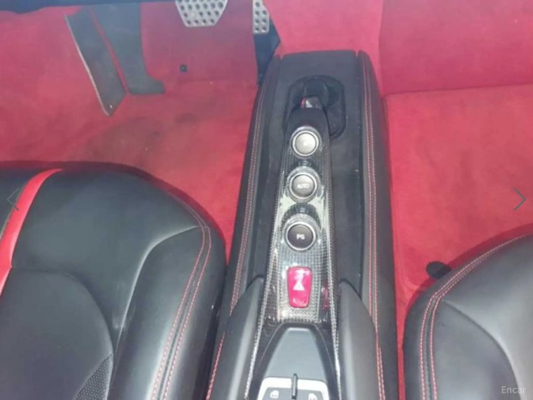 Ferrari F8 Tributo превью 9