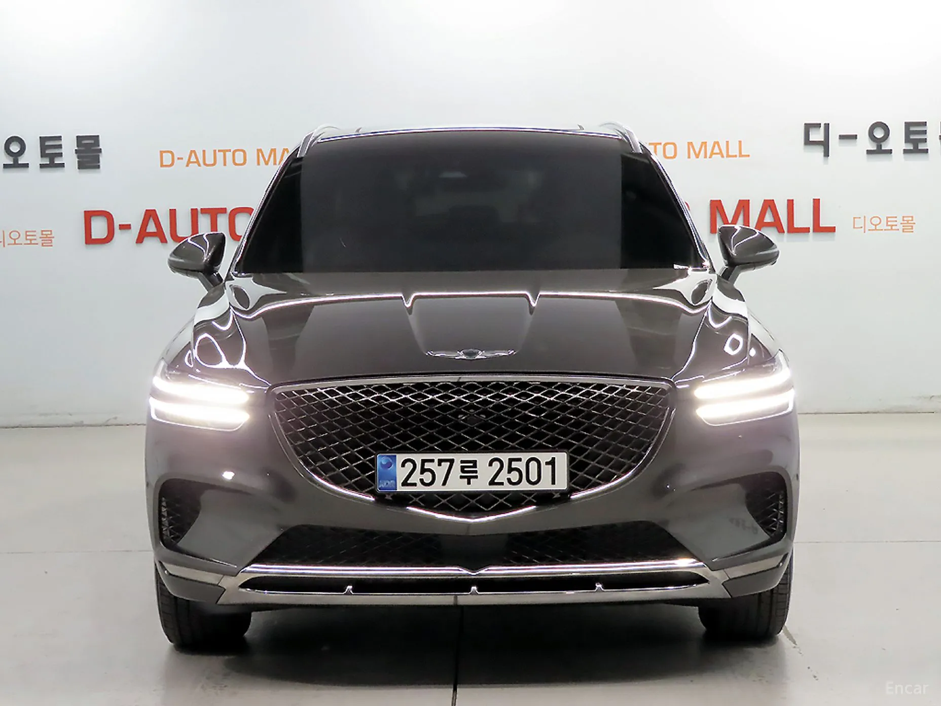 Genesis GV70 превью 3