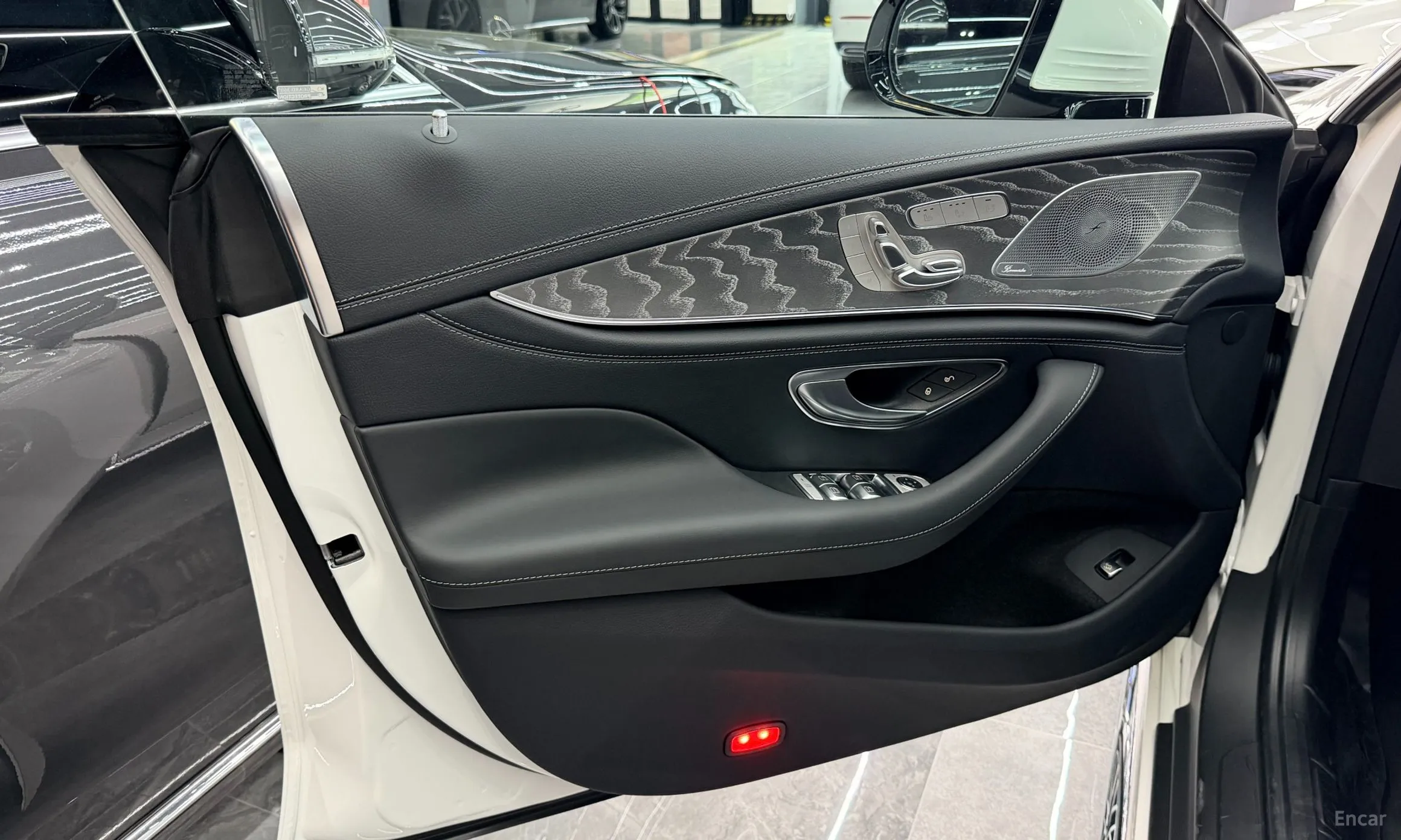 Mercedes Benz AMG GT превью 12