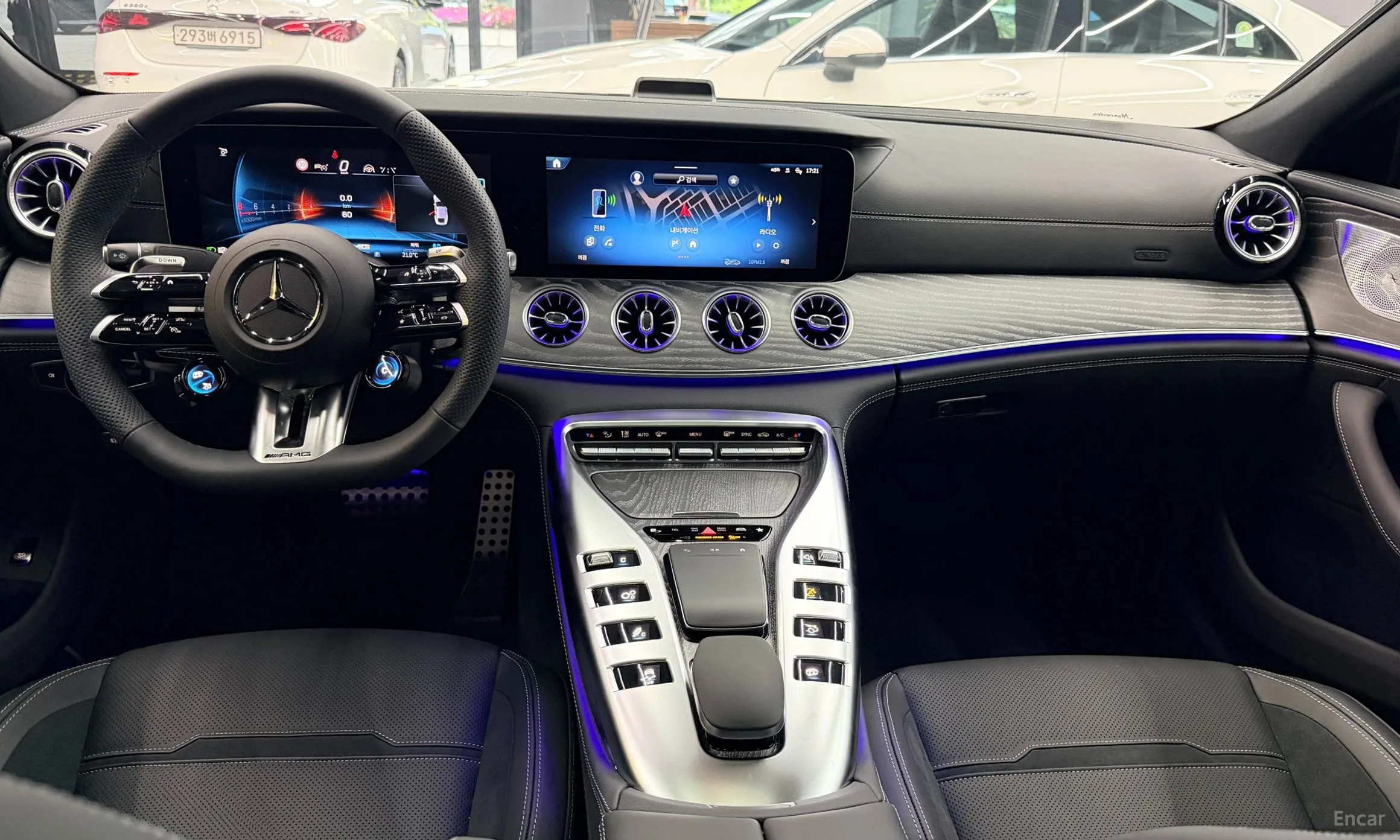 Mercedes Benz AMG GT превью 7