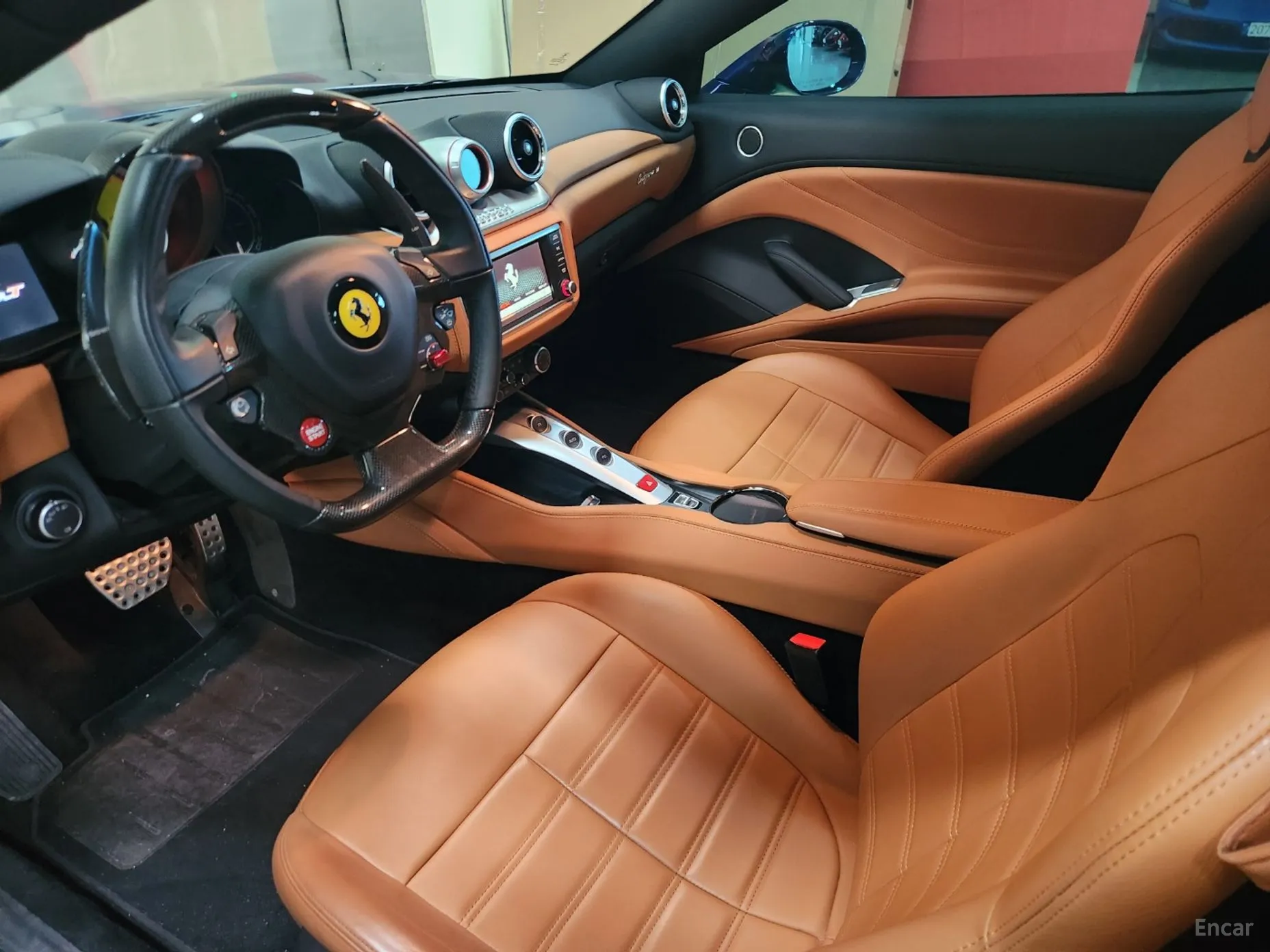 Ferrari California превью 16