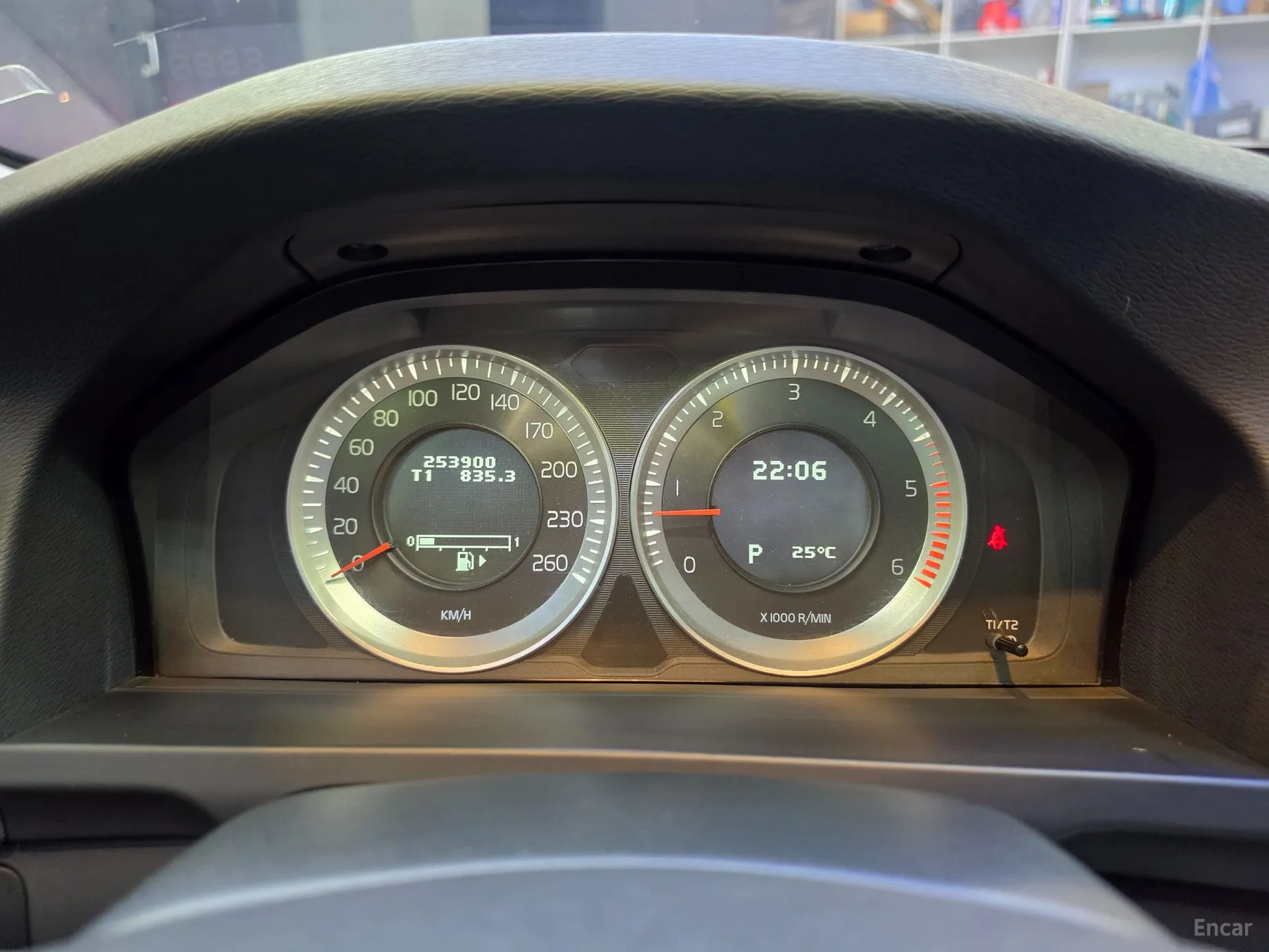 Volvo V60 превью 10