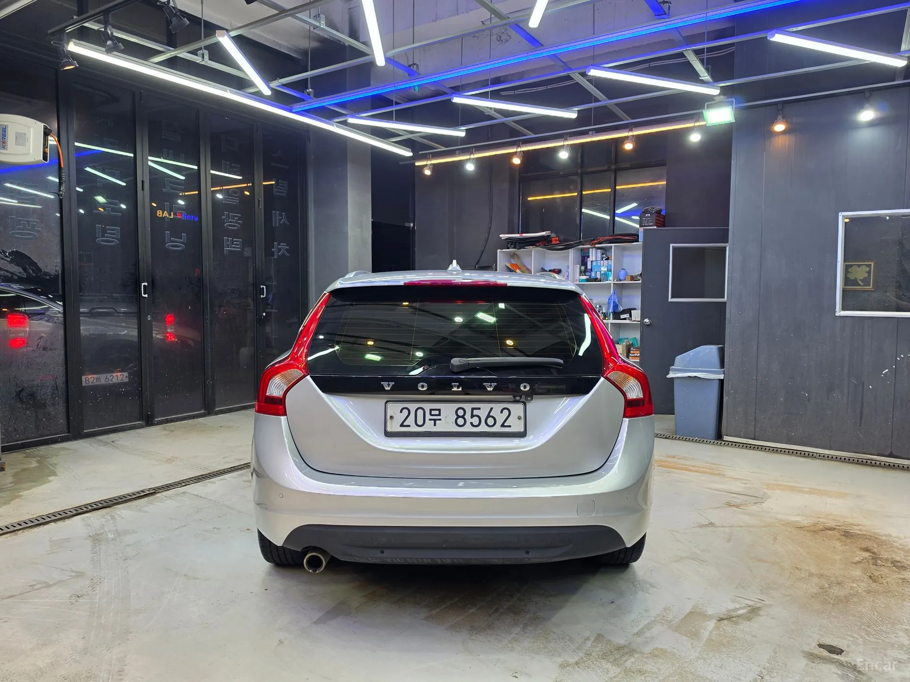 Volvo V60 превью 4