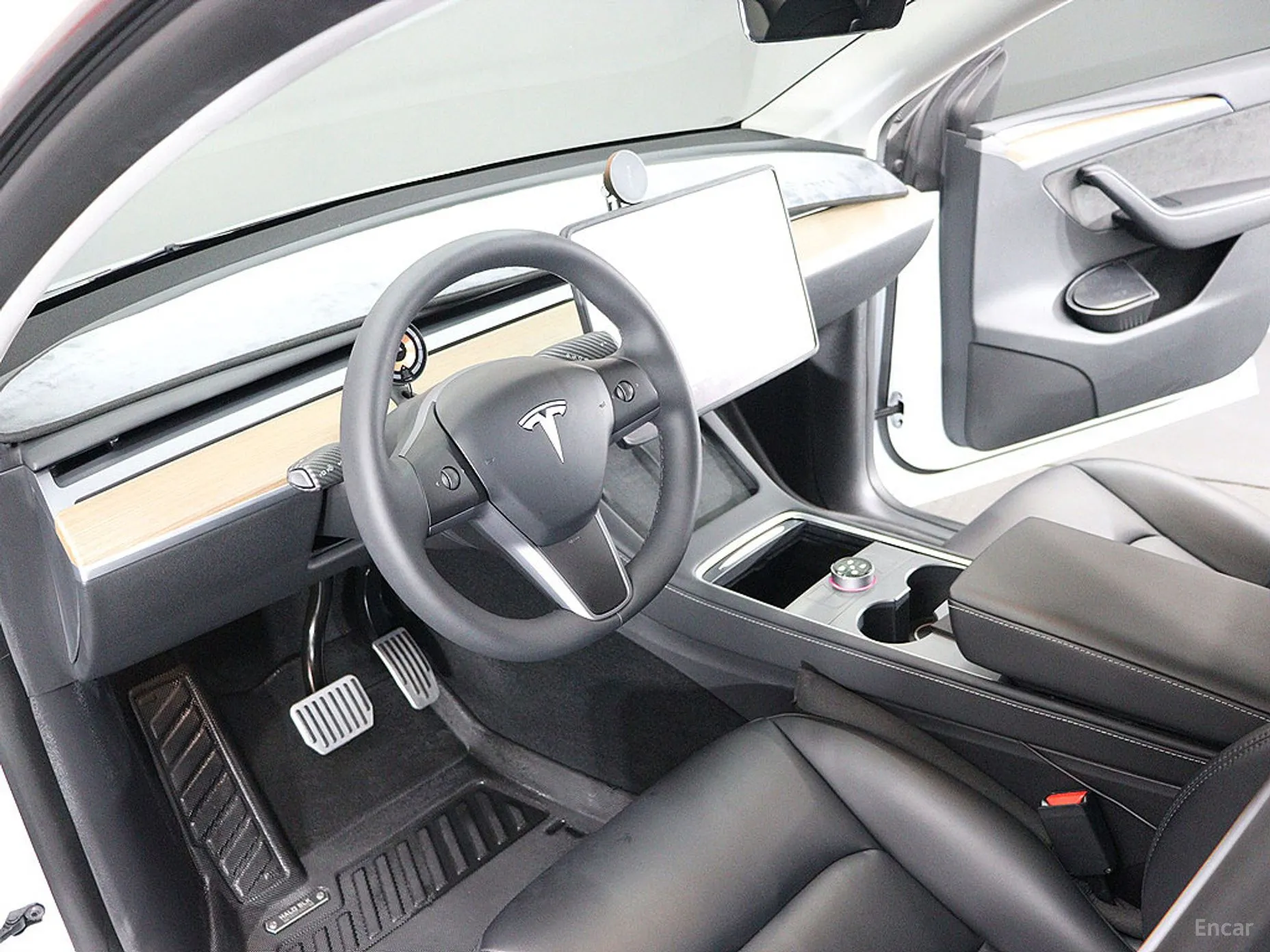 Tesla Model Y превью 11