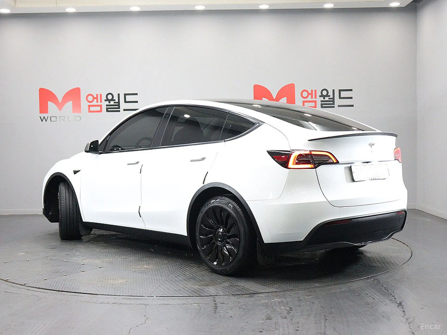 Tesla Model Y превью 4