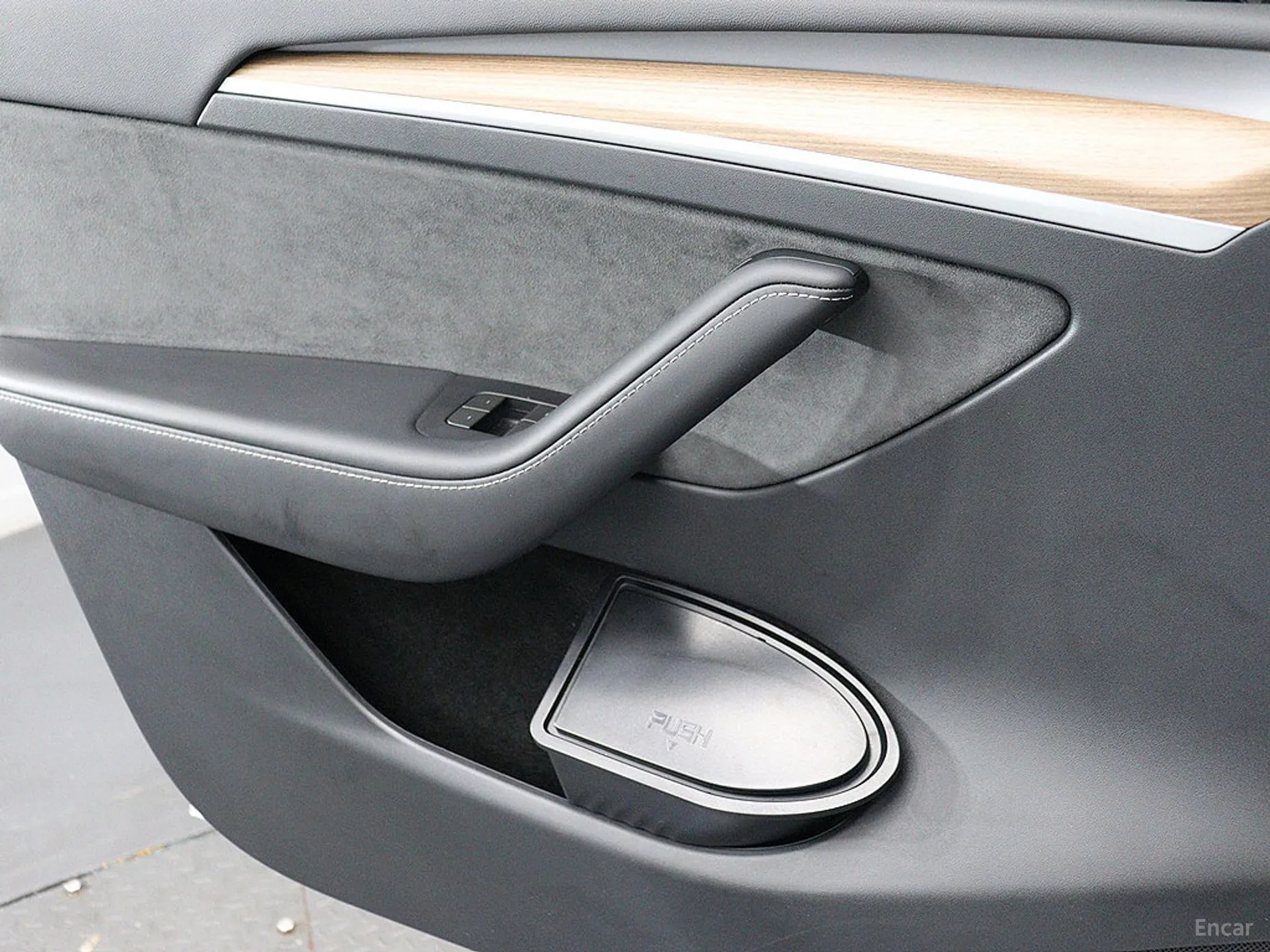 Tesla Model Y превью 6