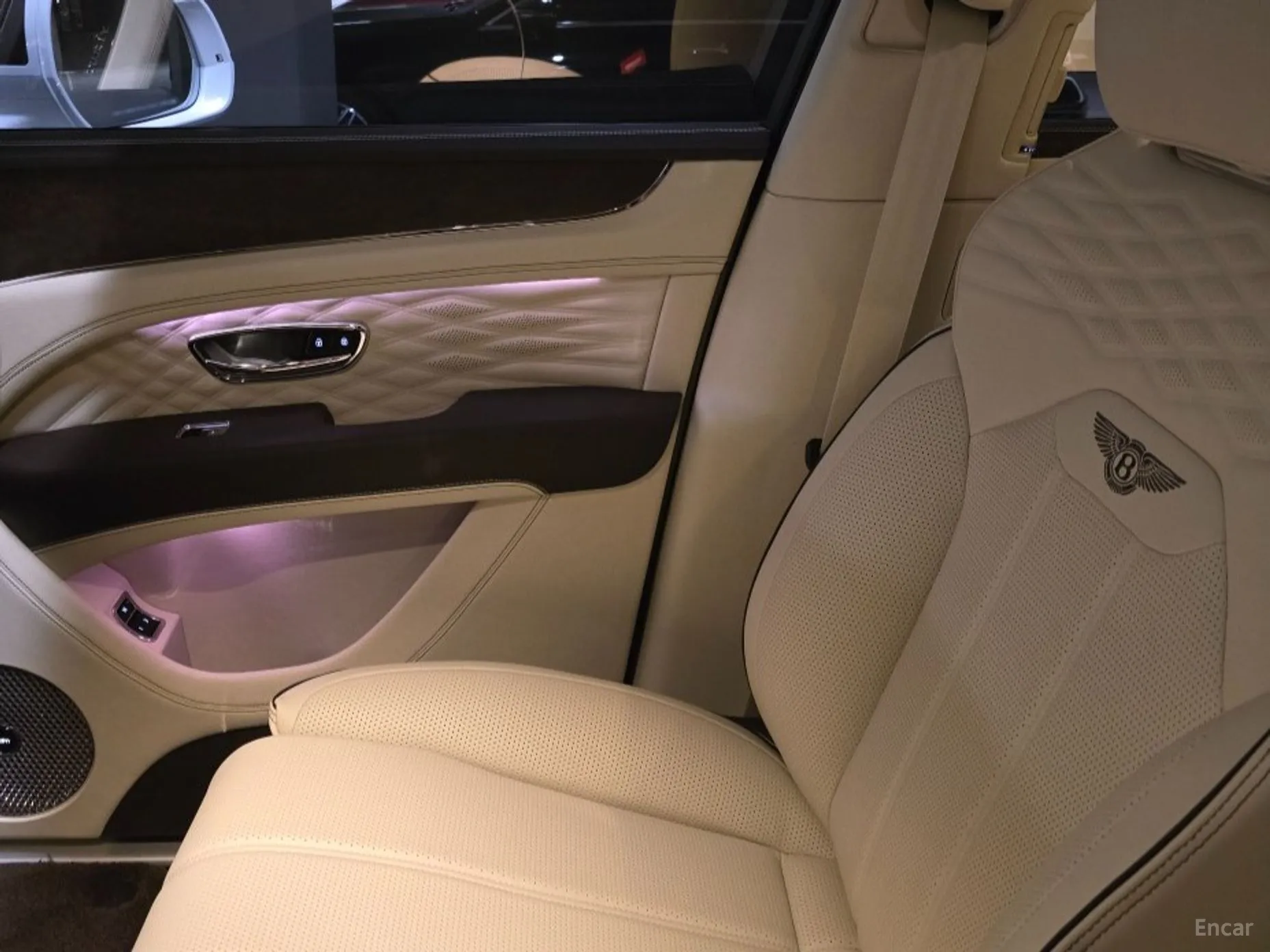 Bentley Bentayga превью 3