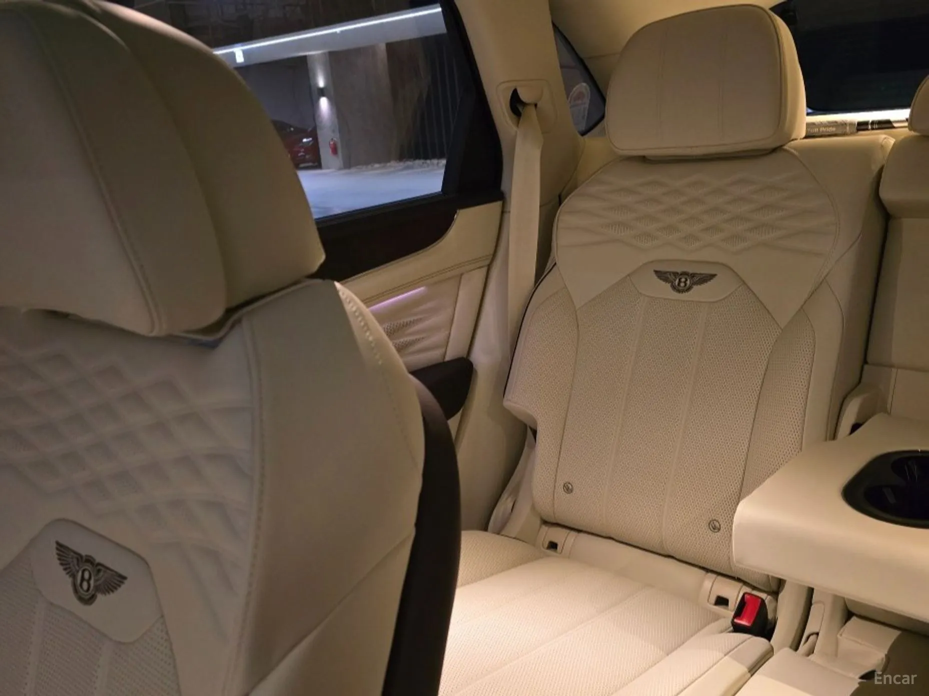 Bentley Bentayga превью 4