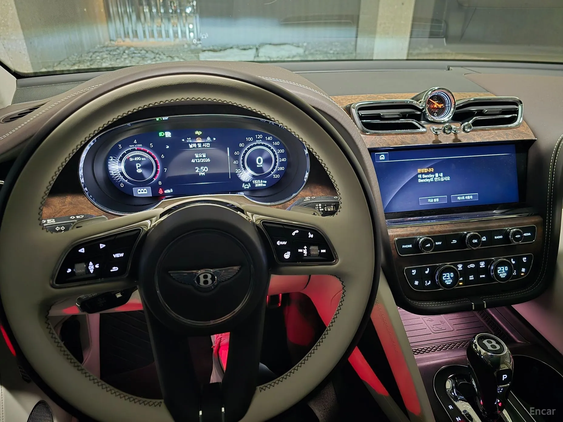Bentley Bentayga превью 6